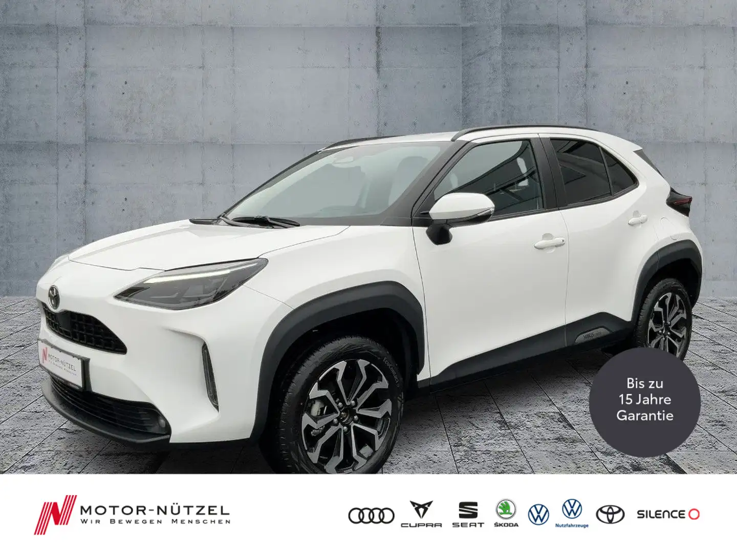 Toyota Yaris Cross 1.5Hybrid TEAMPLAYER LED+NAV+ACC+RFK Wit - 1