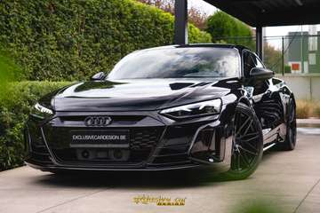 93.4 kWh Quattro /Pano/Luchtvering/Vierwielbesturing/B&O/Keyless/Carplay/Camera/Shadowlook/