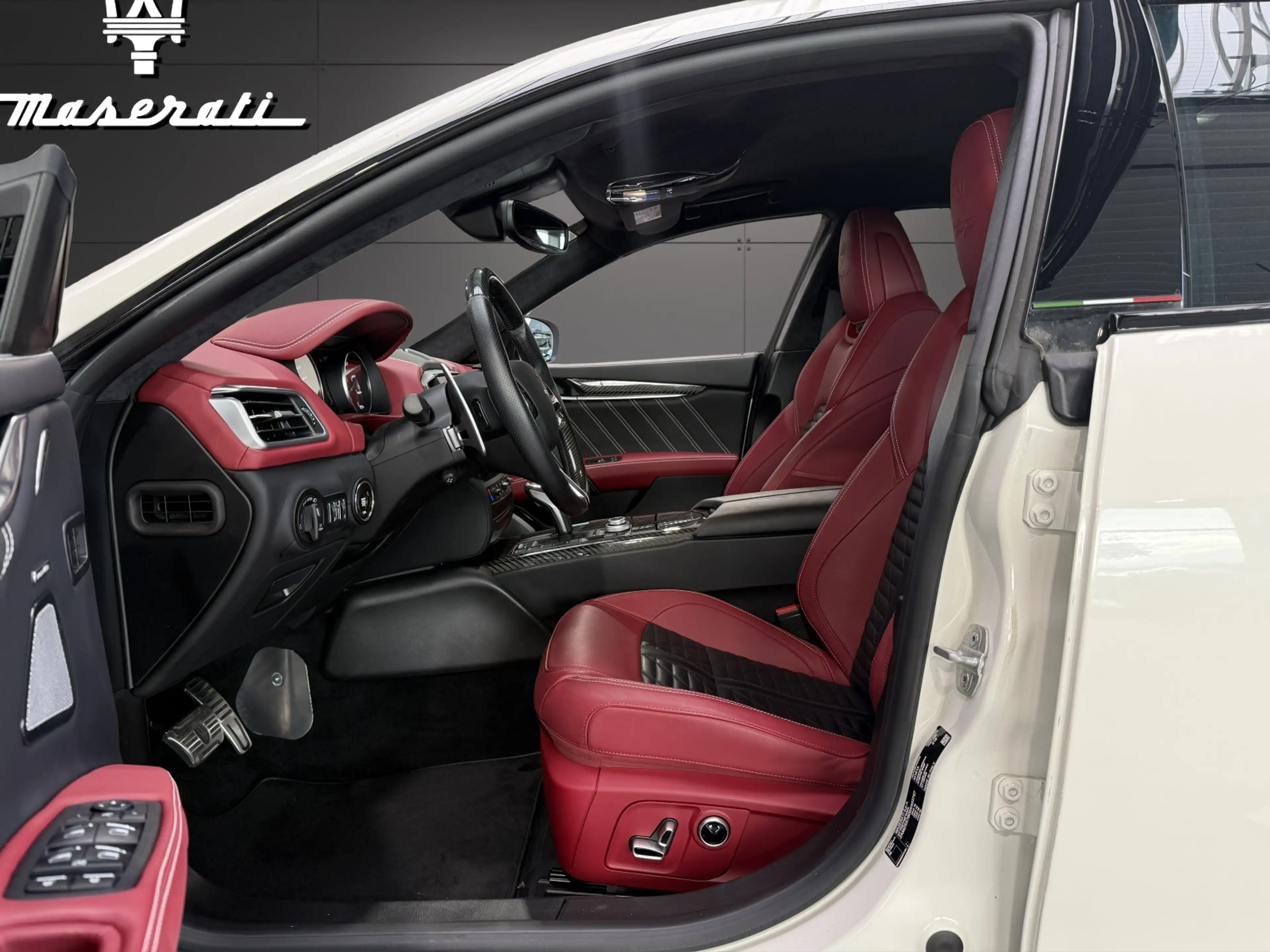 Maserati Ghibli Trofeo Fuori Serie — photo 5