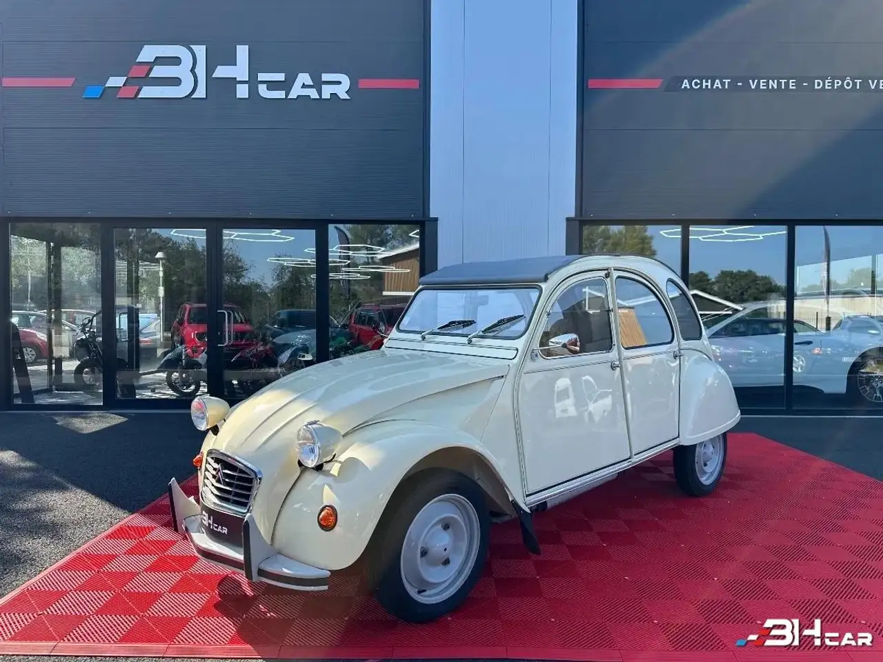 Citroen 2CV / ENTIÈREMENT RESTAURÉ / PEINTURE NEUVE, foto 1