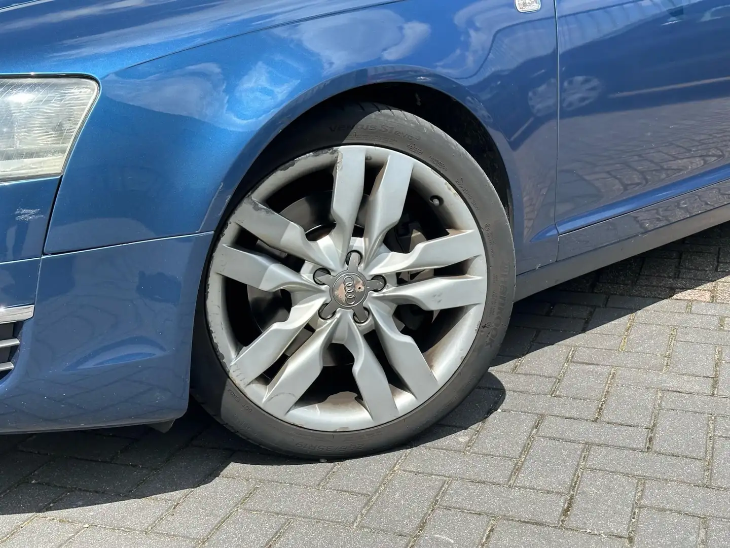Audi A6 Limousine 4.2 FSI quattro Bleu - 2