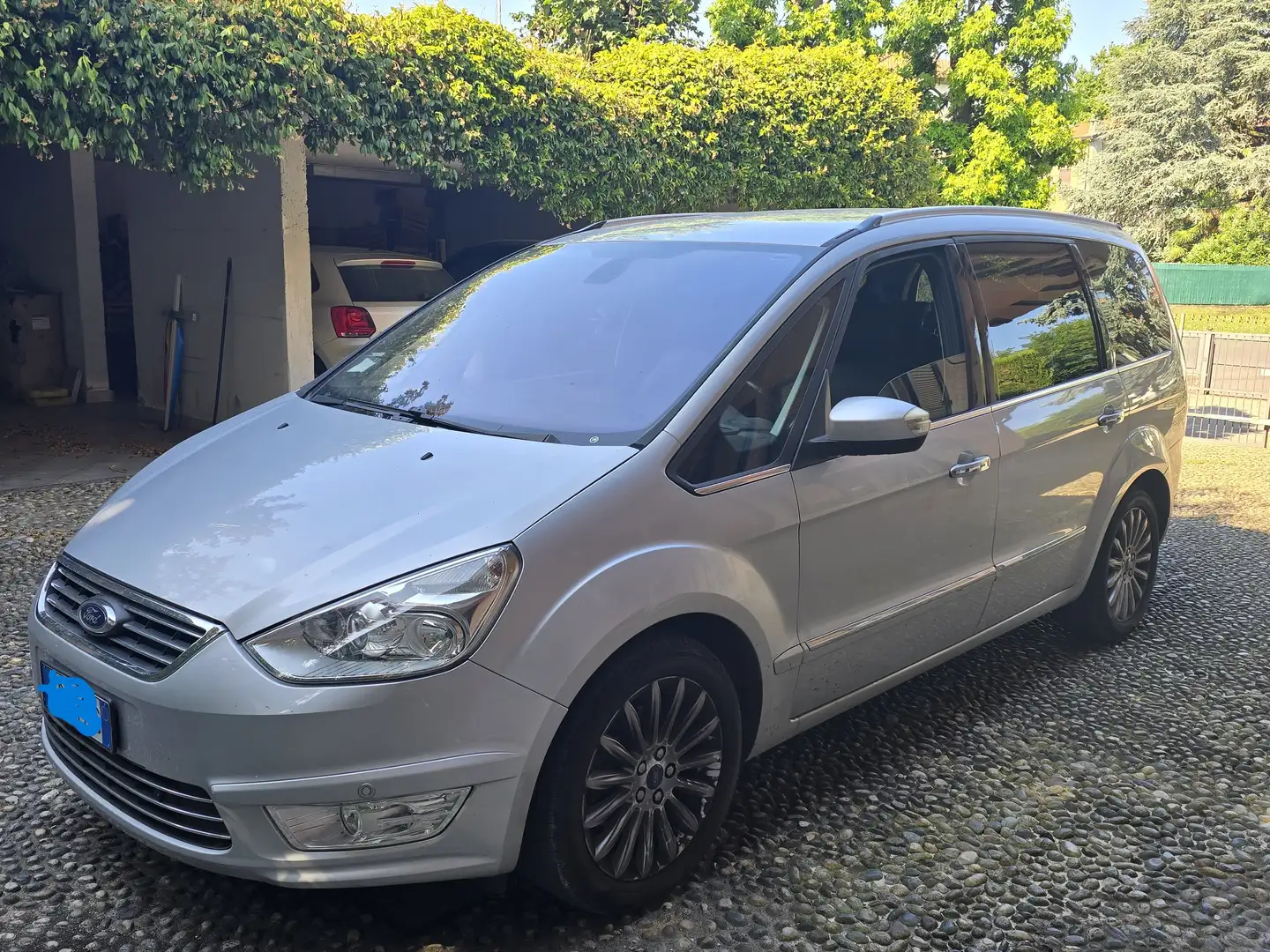 Ford Galaxy Galaxy II 2010 2.0 tdci Titanium 163cv powershift Argent - 2