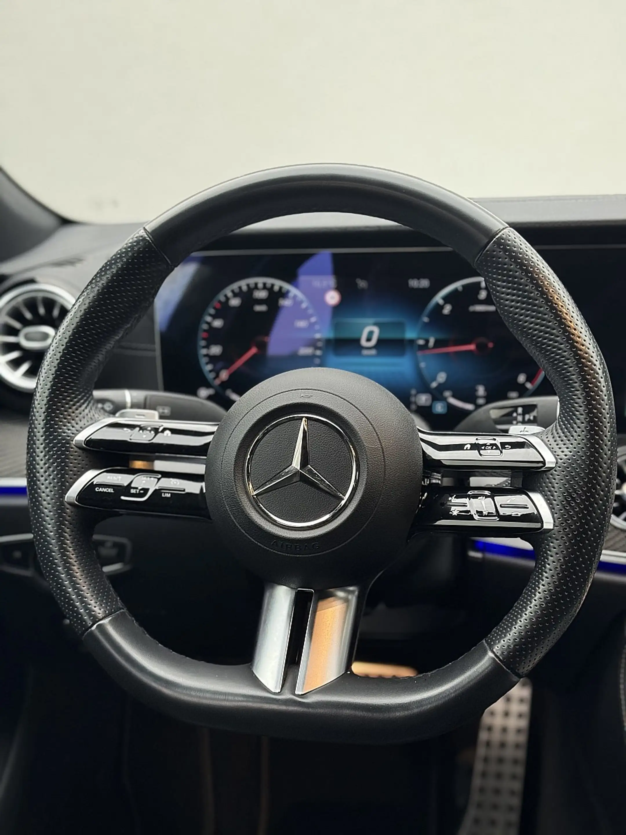 Mercedes-Benz CLS 220 d Aut.*AMG*Junge Sterne Garantie*Zierelemente C... — photo 8