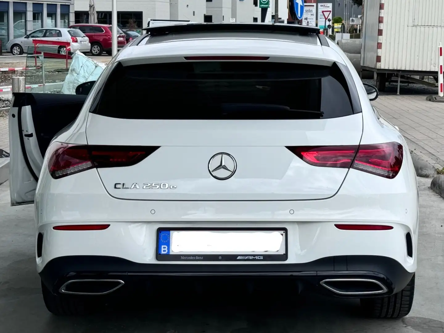 Mercedes-Benz CLA 250 CLA 250 e Shooting Brake 8G-DCT AMG Line Wit - 2
