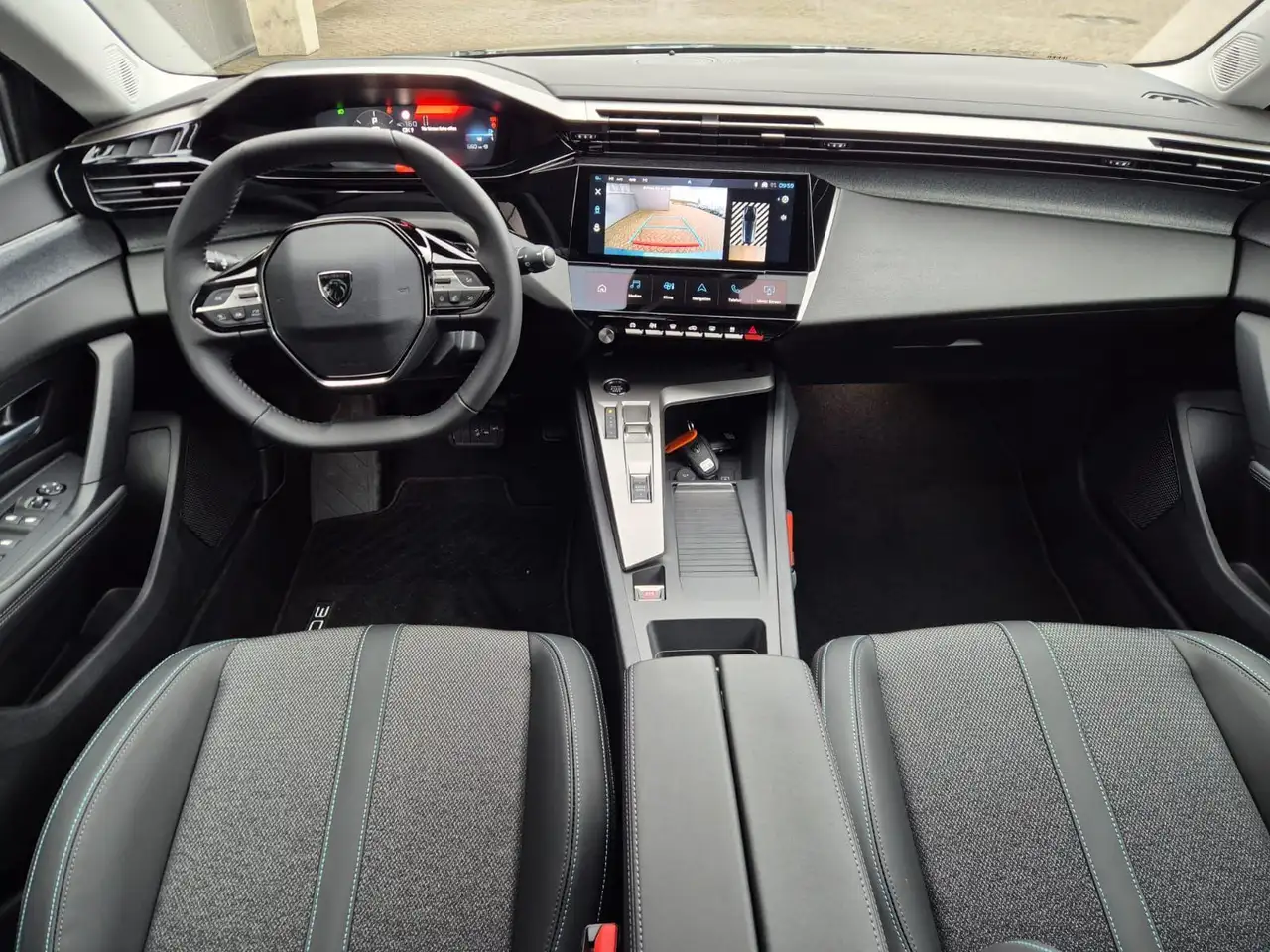 Peugeot 308 SW Allure 1.2 Hybrid 145PS Automatik LED-Scheinwer 10