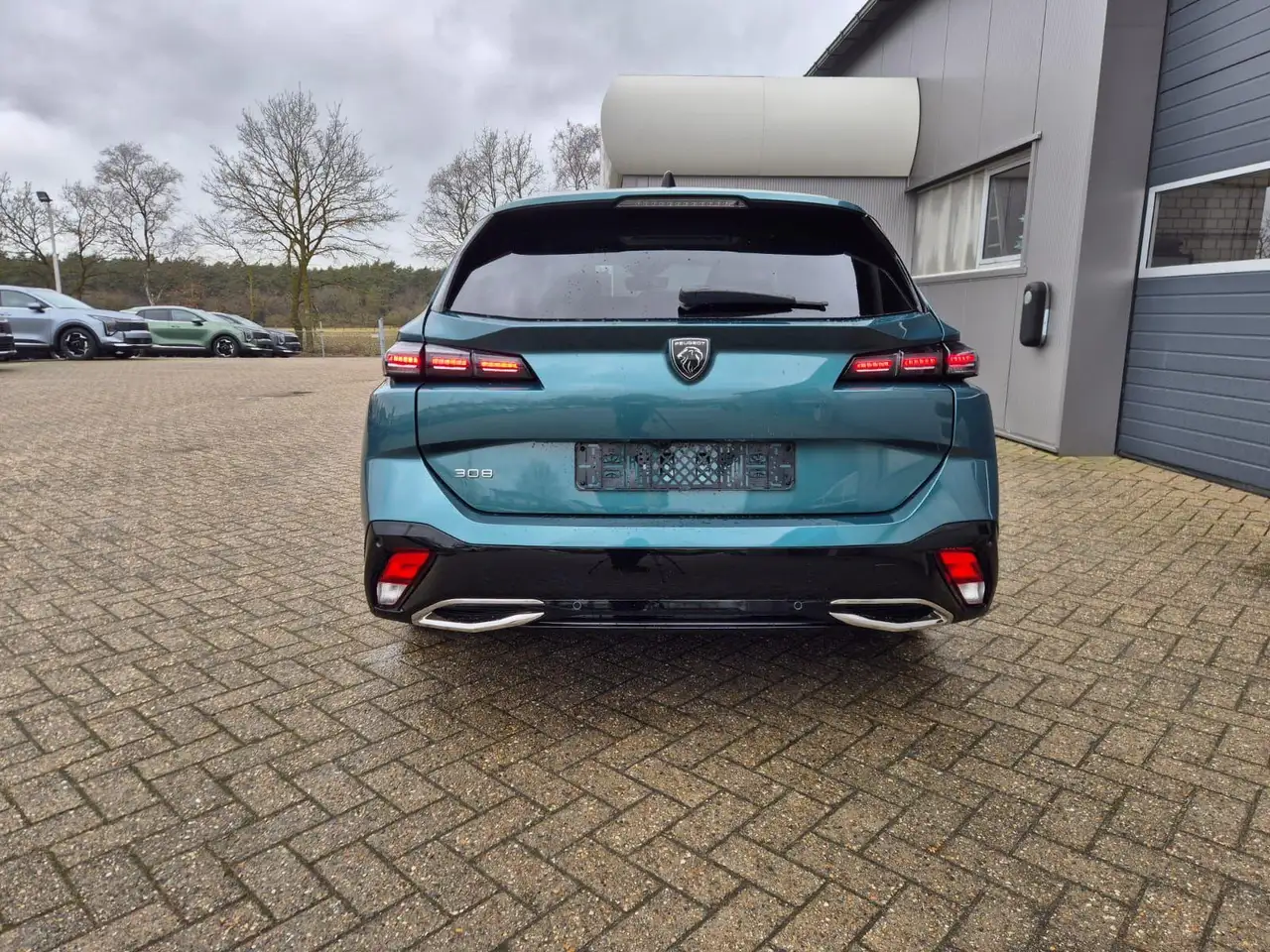 Peugeot 308 SW Allure 1.2 Hybrid 145PS Automatik LED-Scheinwer 6