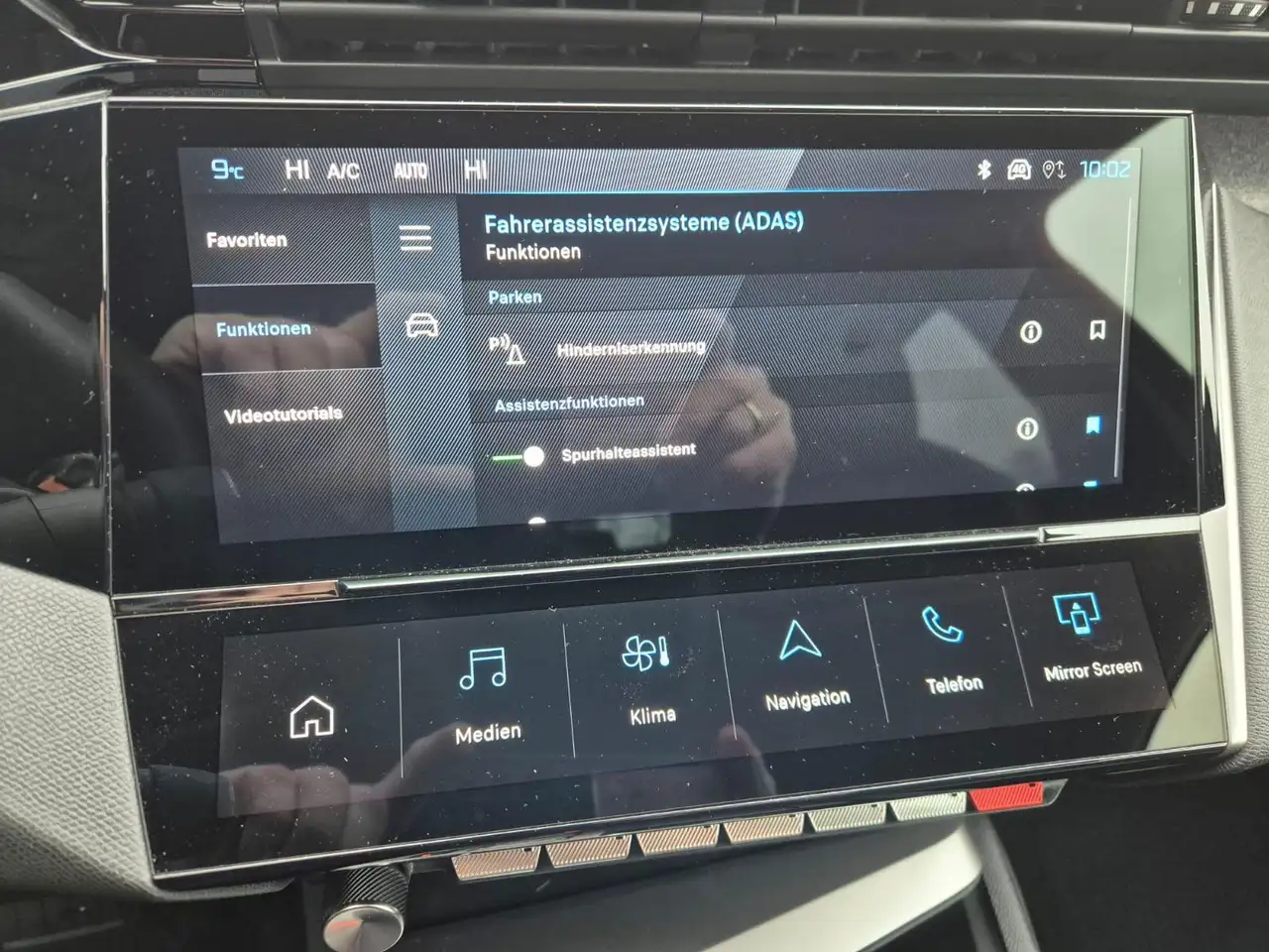 Peugeot 308 SW Allure 1.2 Hybrid 145PS Automatik LED-Scheinwer 21