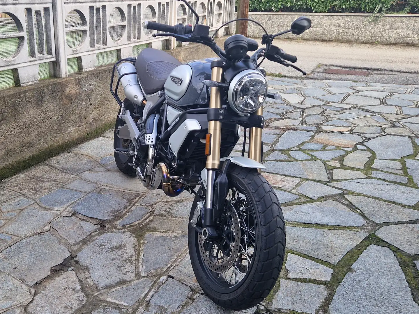 Ducati Scrambler 1100 SPECIAL Gri - 2