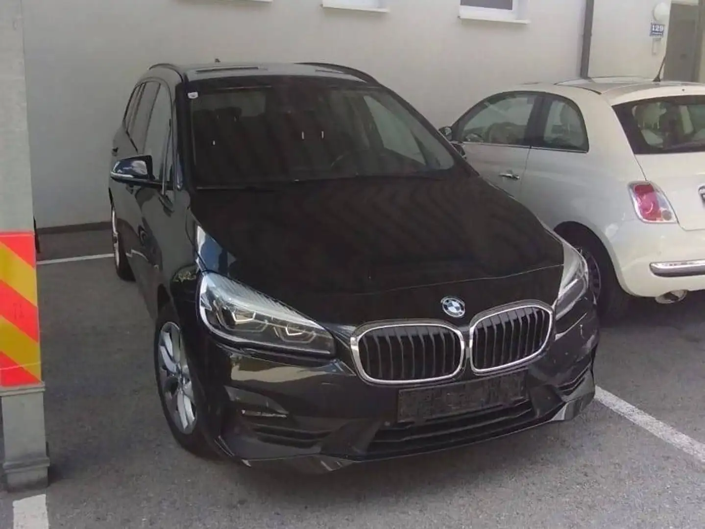 BMW 218 218d xDrive Gran Tourer Aut. Schwarz - 2