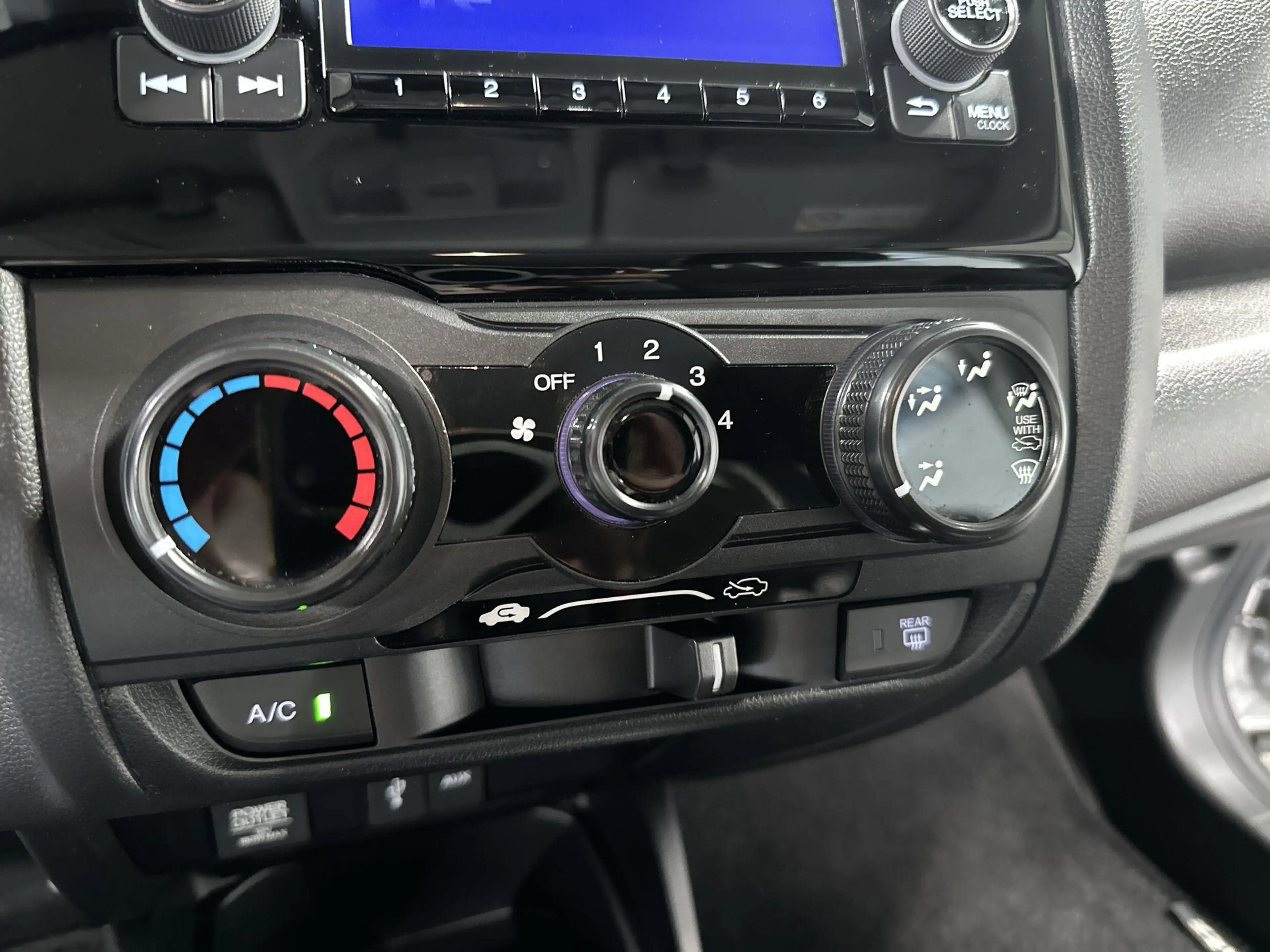 Honda Jazz 1.3 i-VTEC Trend Automaat | Cruise Control | LED — photo 24