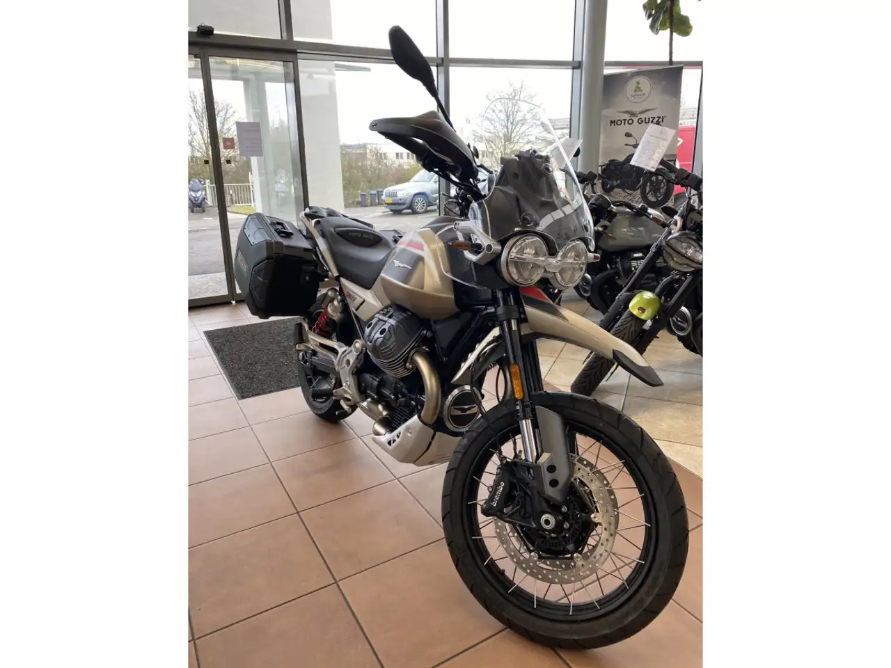 Moto Guzzi V 85