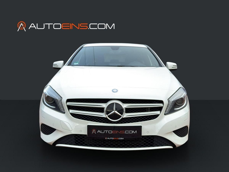 Mercedes-Benz A 180 1.6*Bi-Xenon*Kamera*Navi*SHZ* — photo 2