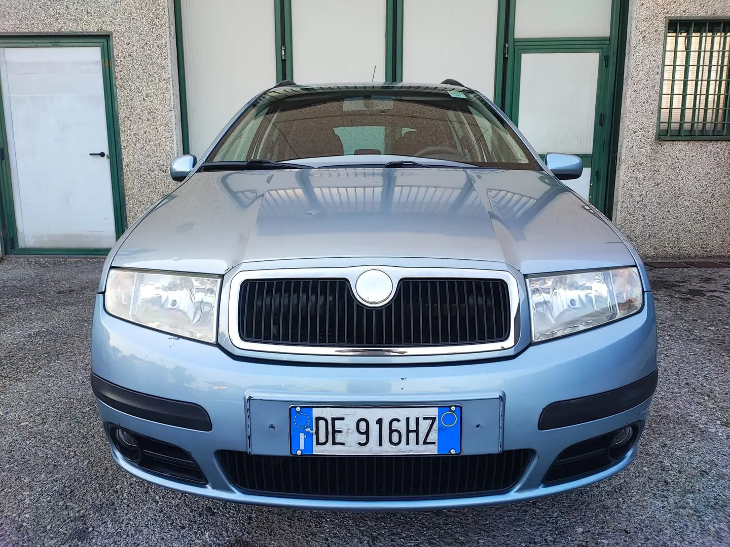 Skoda Fabia WAGON 1.4 NEOPATENTATI UNICO PROPRIETARIO 2007 Grigio - 2