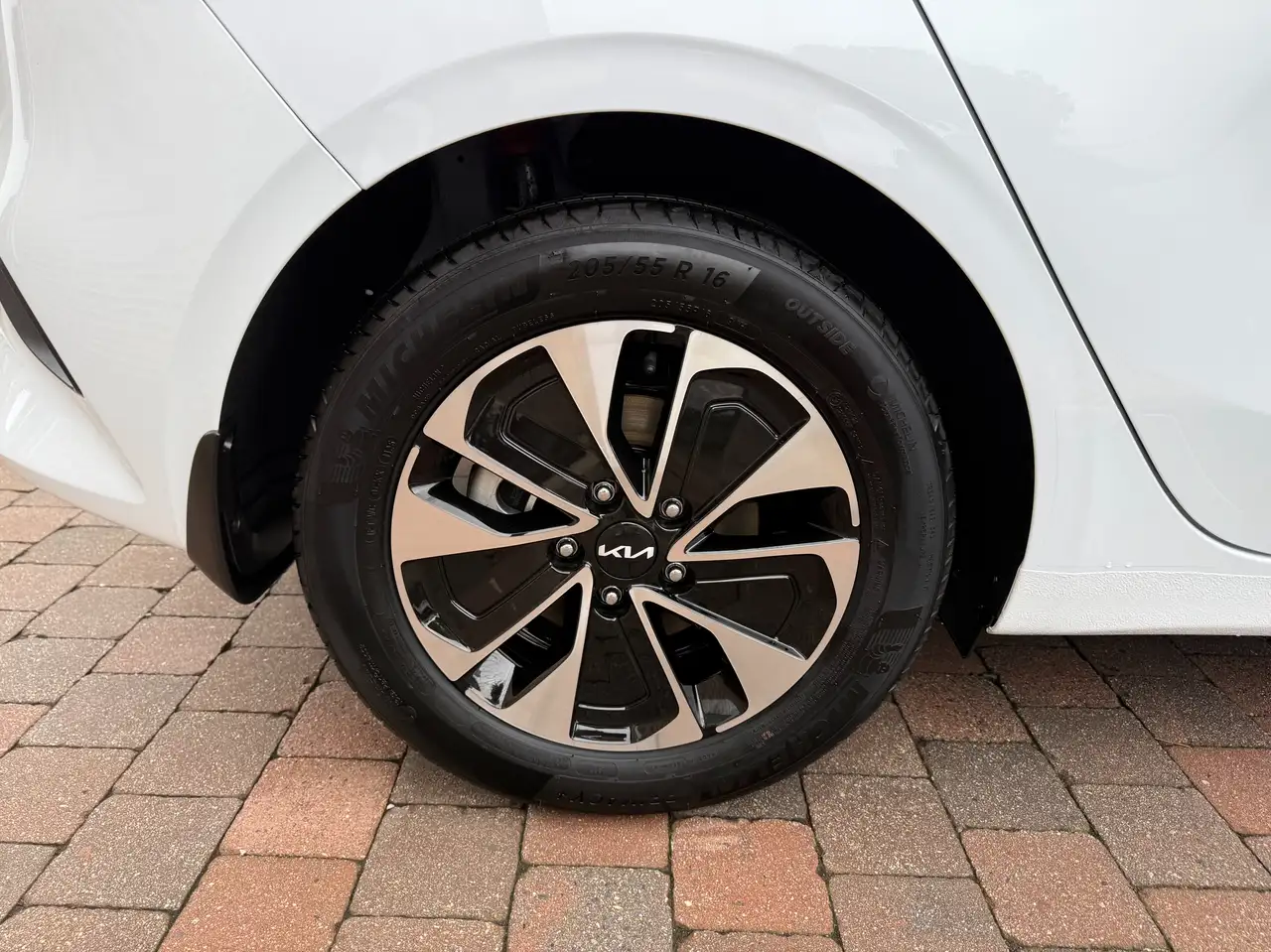 Kia Ceed / cee'd HB 1.0 T-GDI 100PK BLACK/PACK 7J/GAR NIEUW 0KM 33