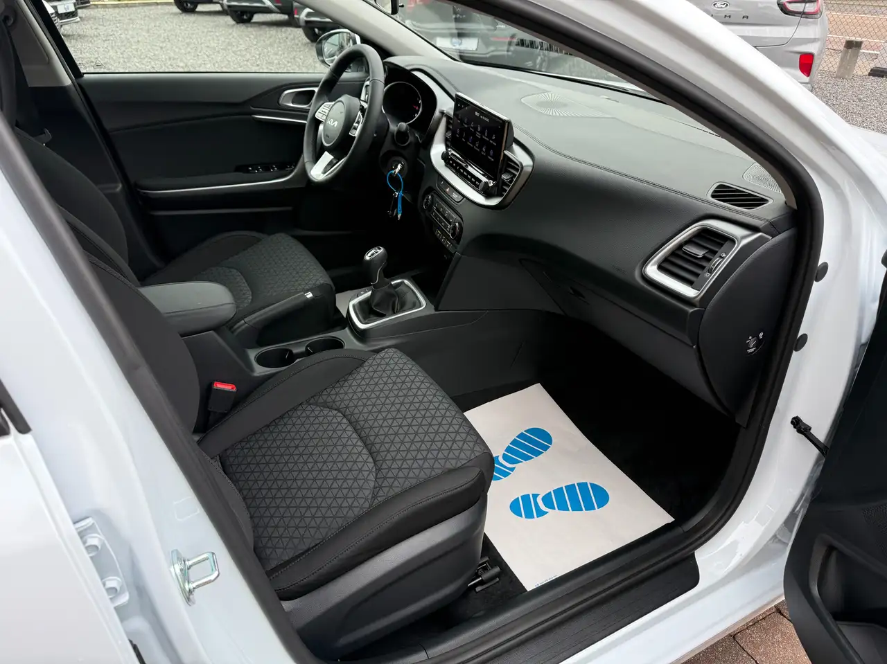 Kia Ceed / cee'd HB 1.0 T-GDI 100PK BLACK/PACK 7J/GAR NIEUW 0KM 29