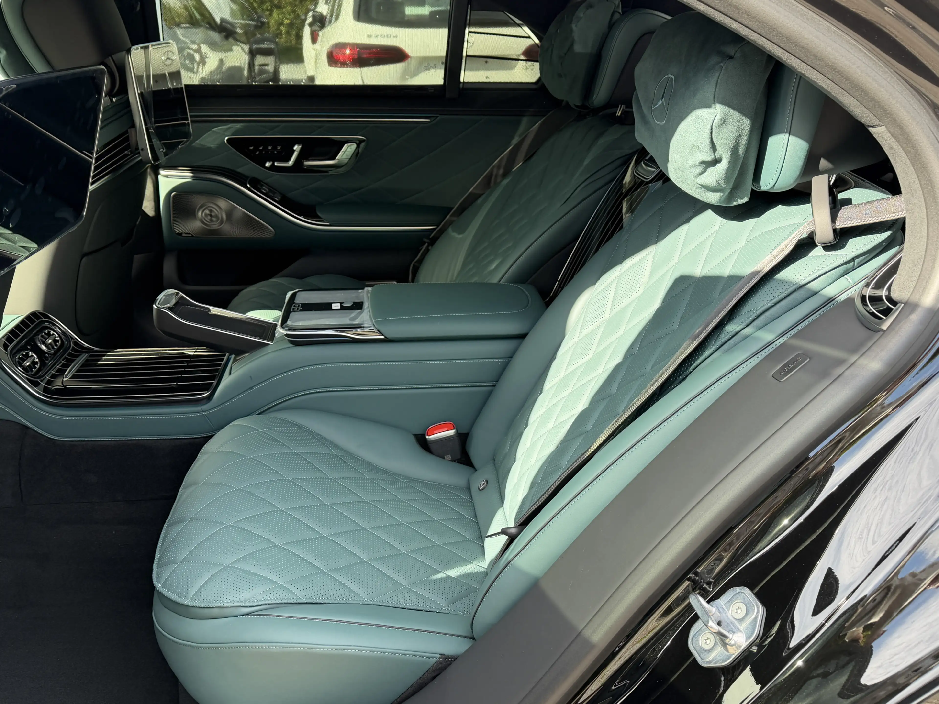Mercedes-Benz S 580 Lang 4M First-Class Burm4D Nappa lakegreen — photo 14