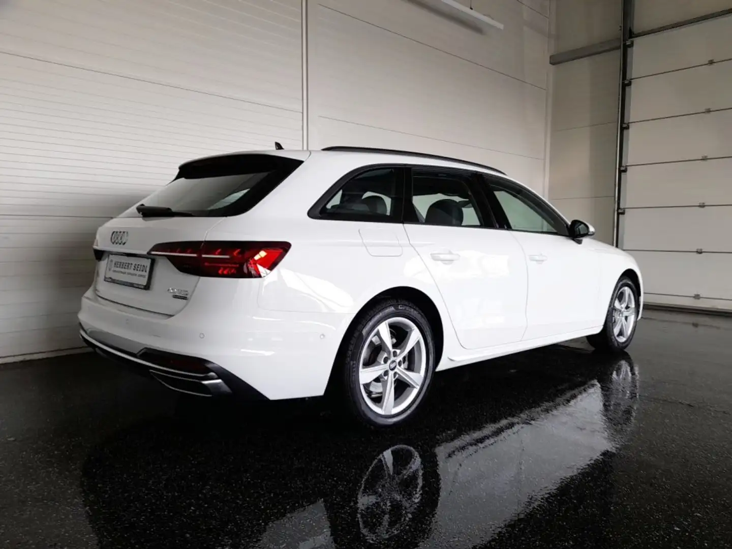 Audi A4 Avant ADVANCED 40 TDI Quattro S-tr *VOLL-LED MIT FLA / NAVI / KAMERA / E-SITZE MIT MEMORY / 3-ZONEN-KLIMA* Weiß - 2