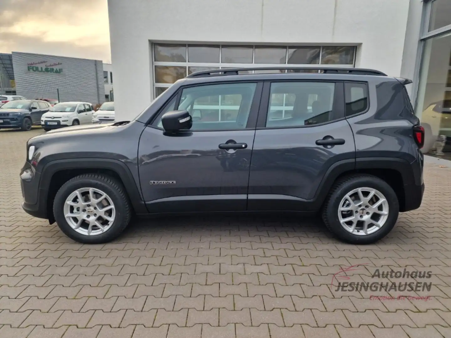 Jeep Renegade Altitude e-Hybrid WinterPaket CarPlay Gris - 2