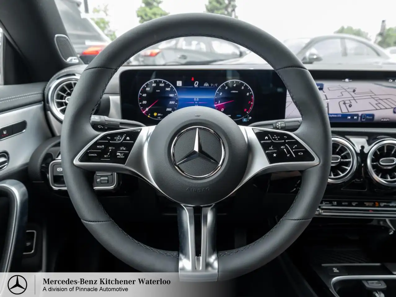 Mercedes-Benz CLA снимка Mercedes-Benz CLA
