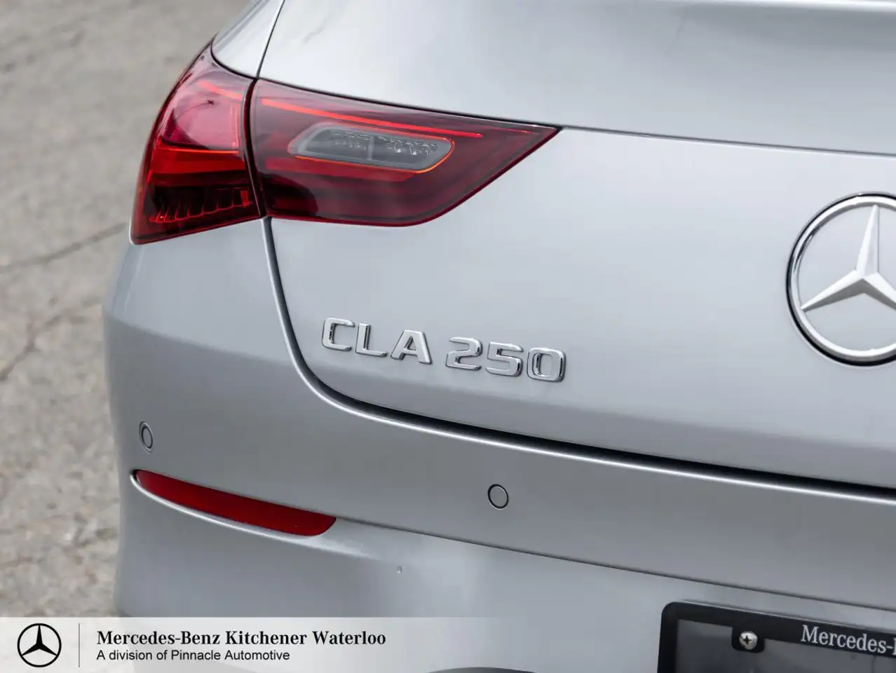 Mercedes-Benz CLA снимка Mercedes-Benz CLA