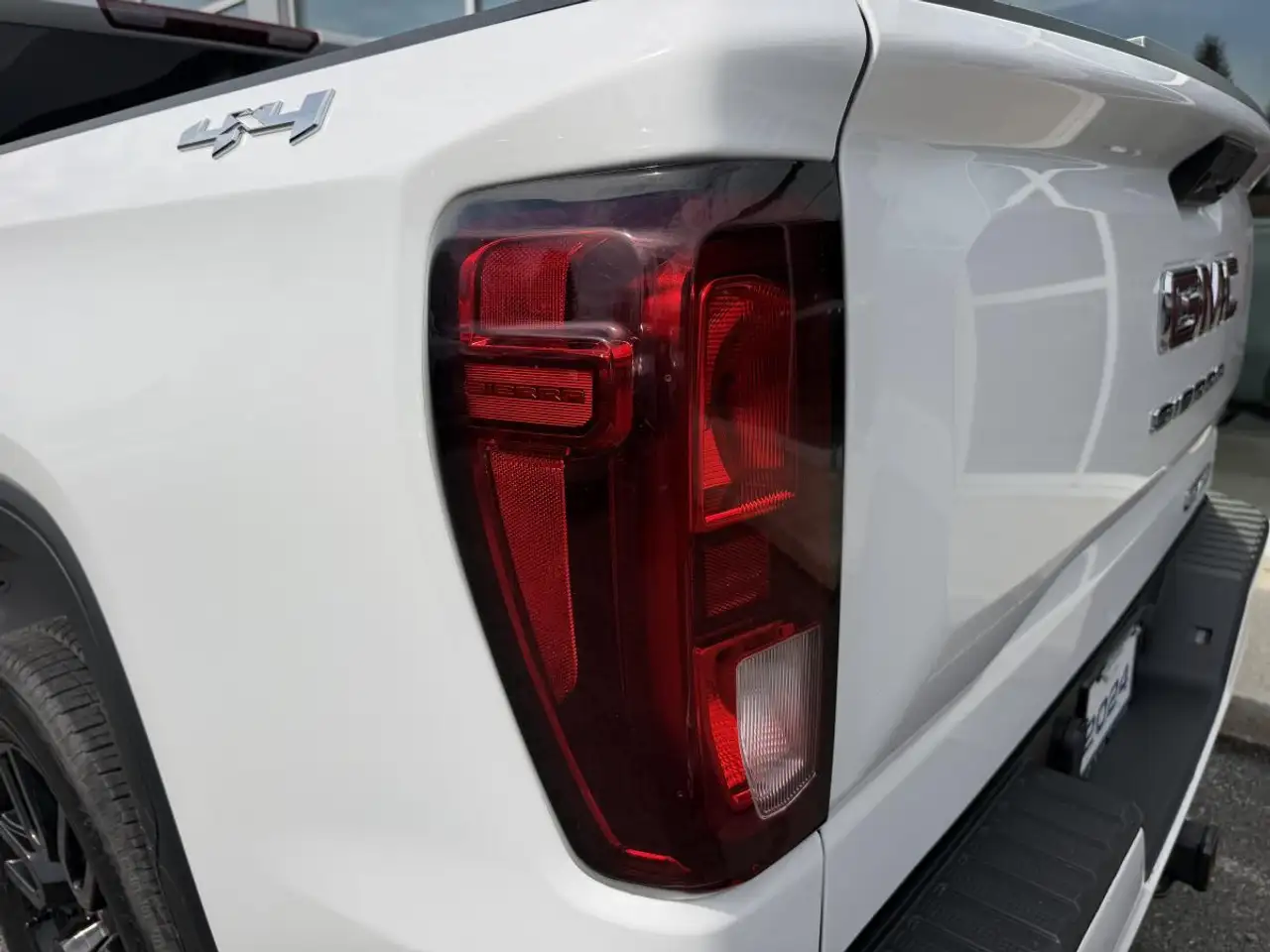 GMC Sierra 1500 снимка GMC Sierra 1500