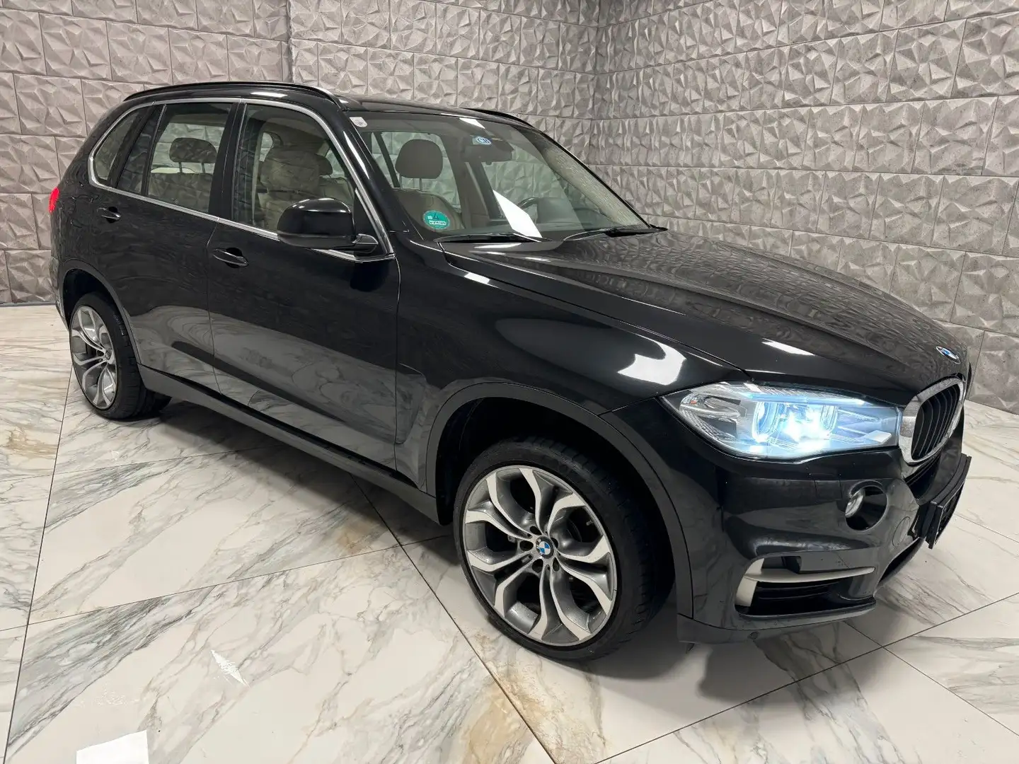 BMW X5 xDrive30d* Voll Fahrbereit *VOLLLL** Schwarz - 1