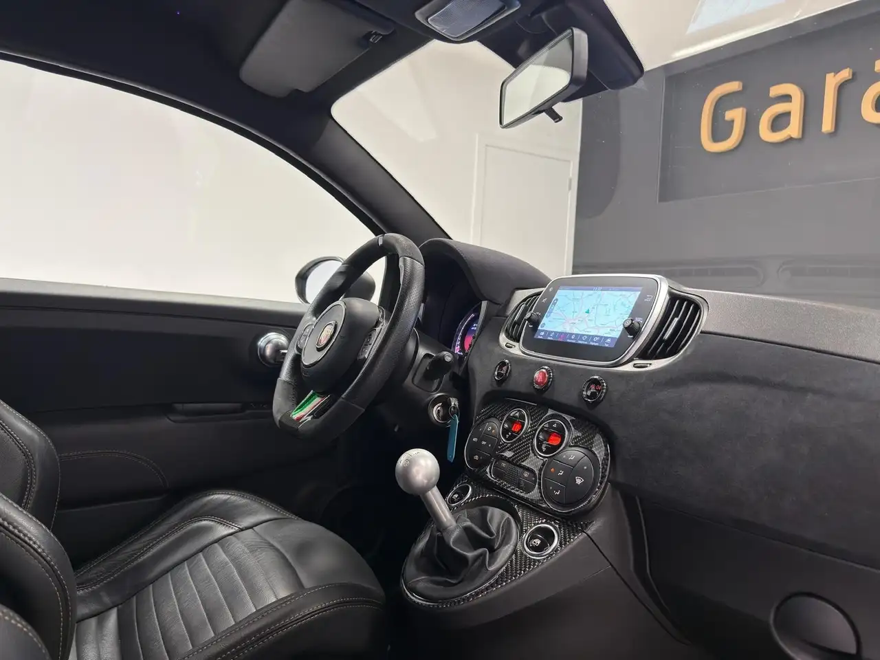 Abarth 695 2021 — фото 12