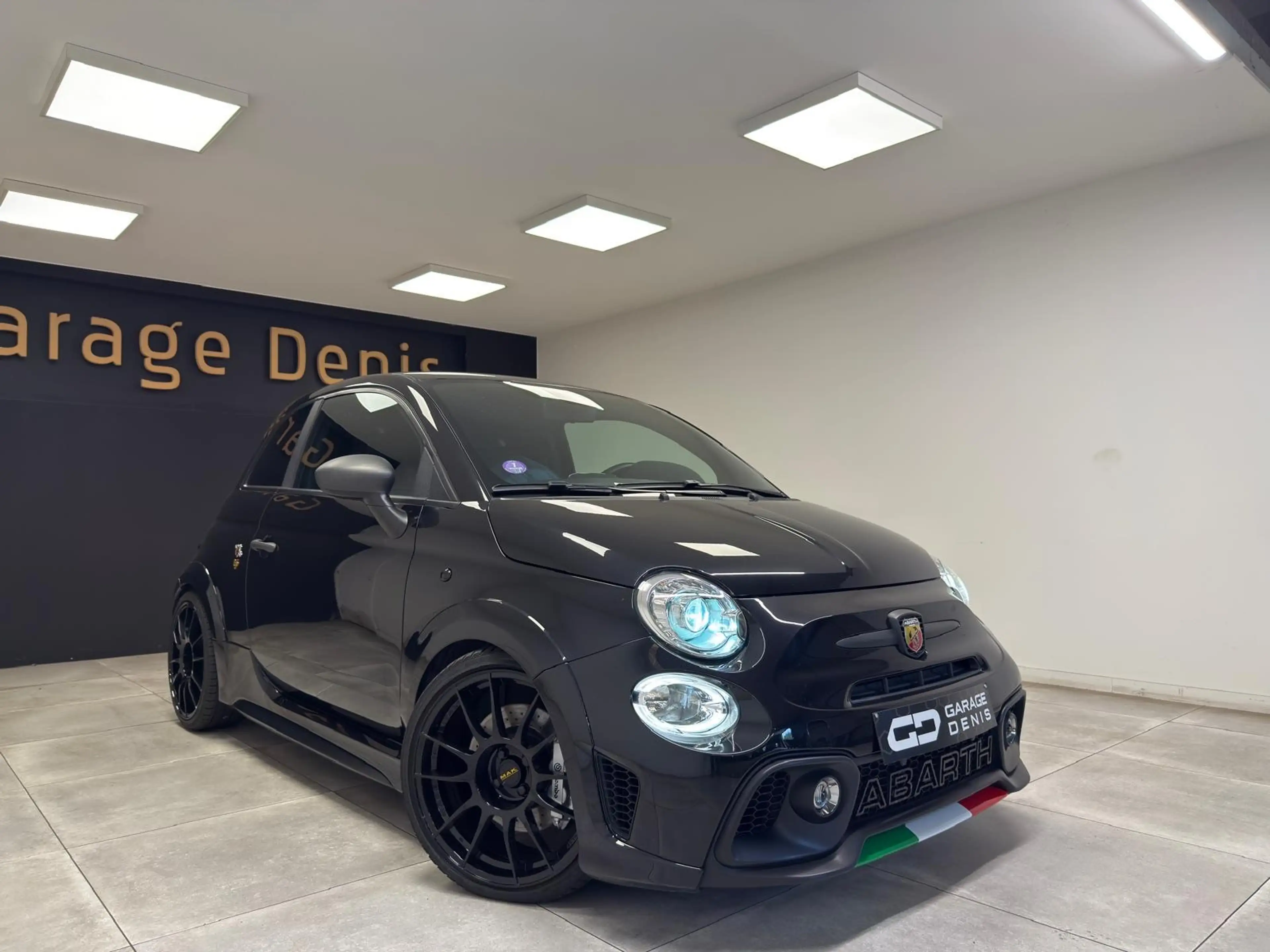 Abarth 695 695 1.4 T-Jet Esseesse **GPS**LED*CUIR**GARANTIE 1 — photo 3