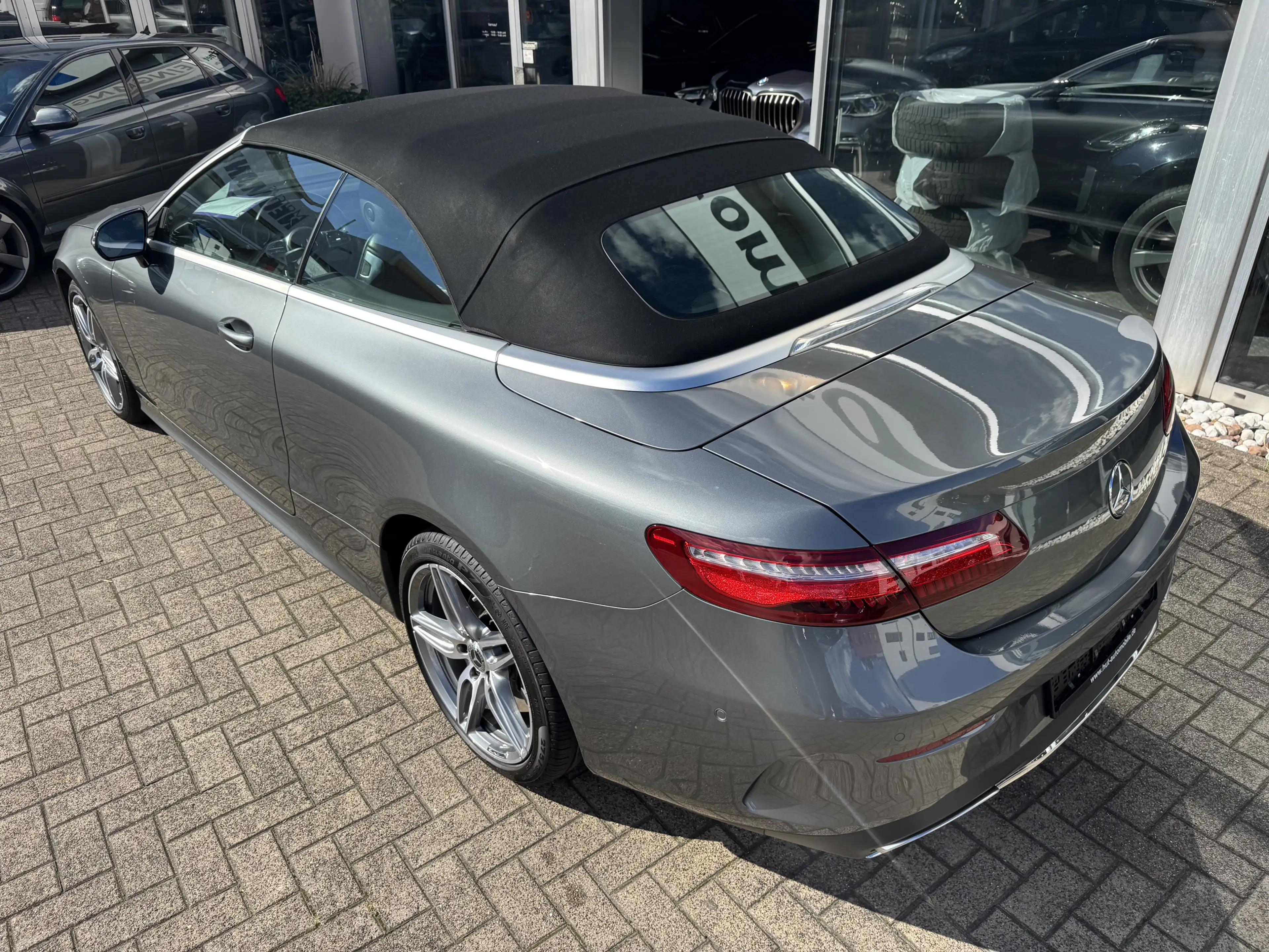 Mercedes-Benz E 200 — photo 3