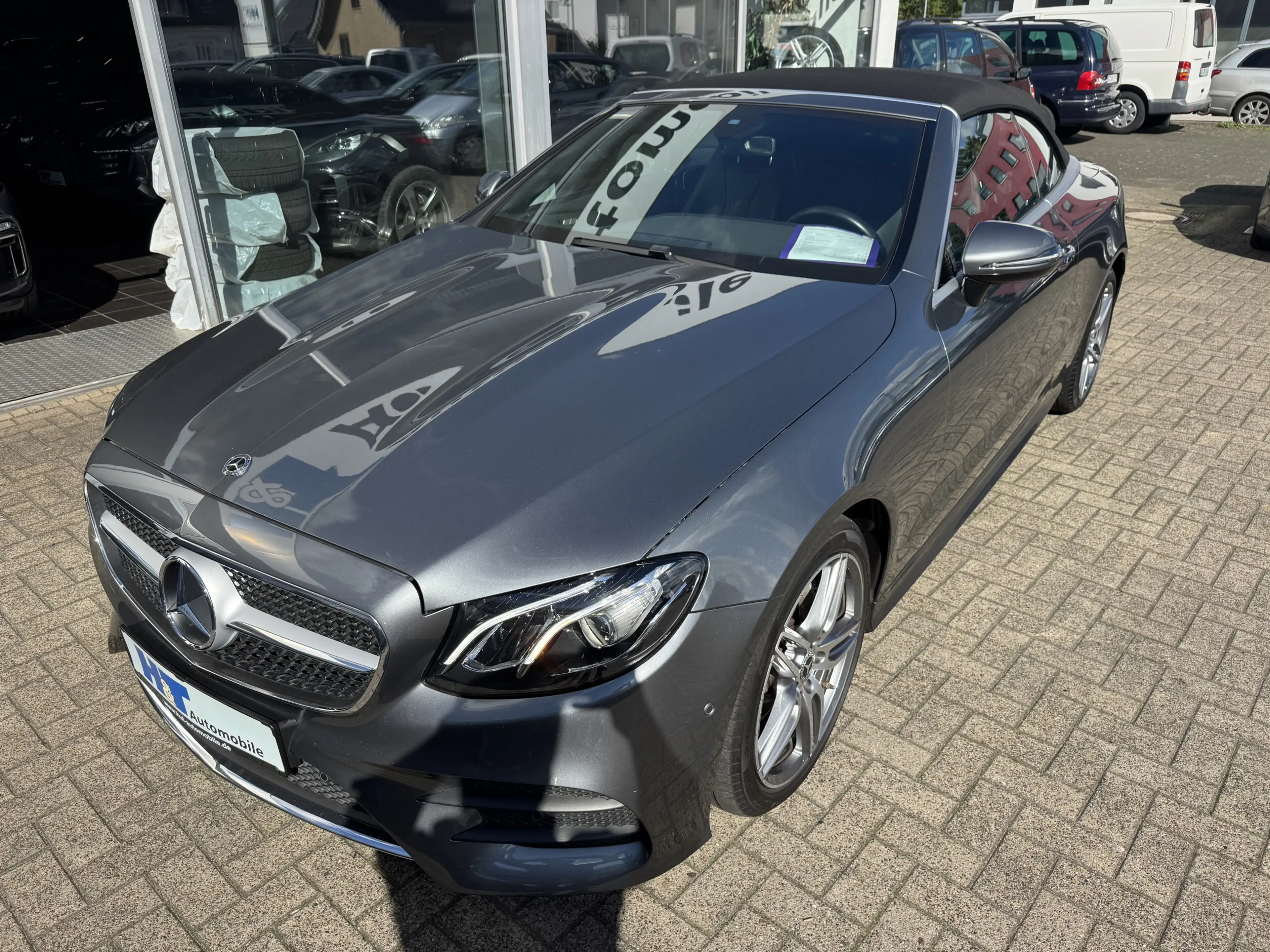 Mercedes-Benz E 200 — photo 2
