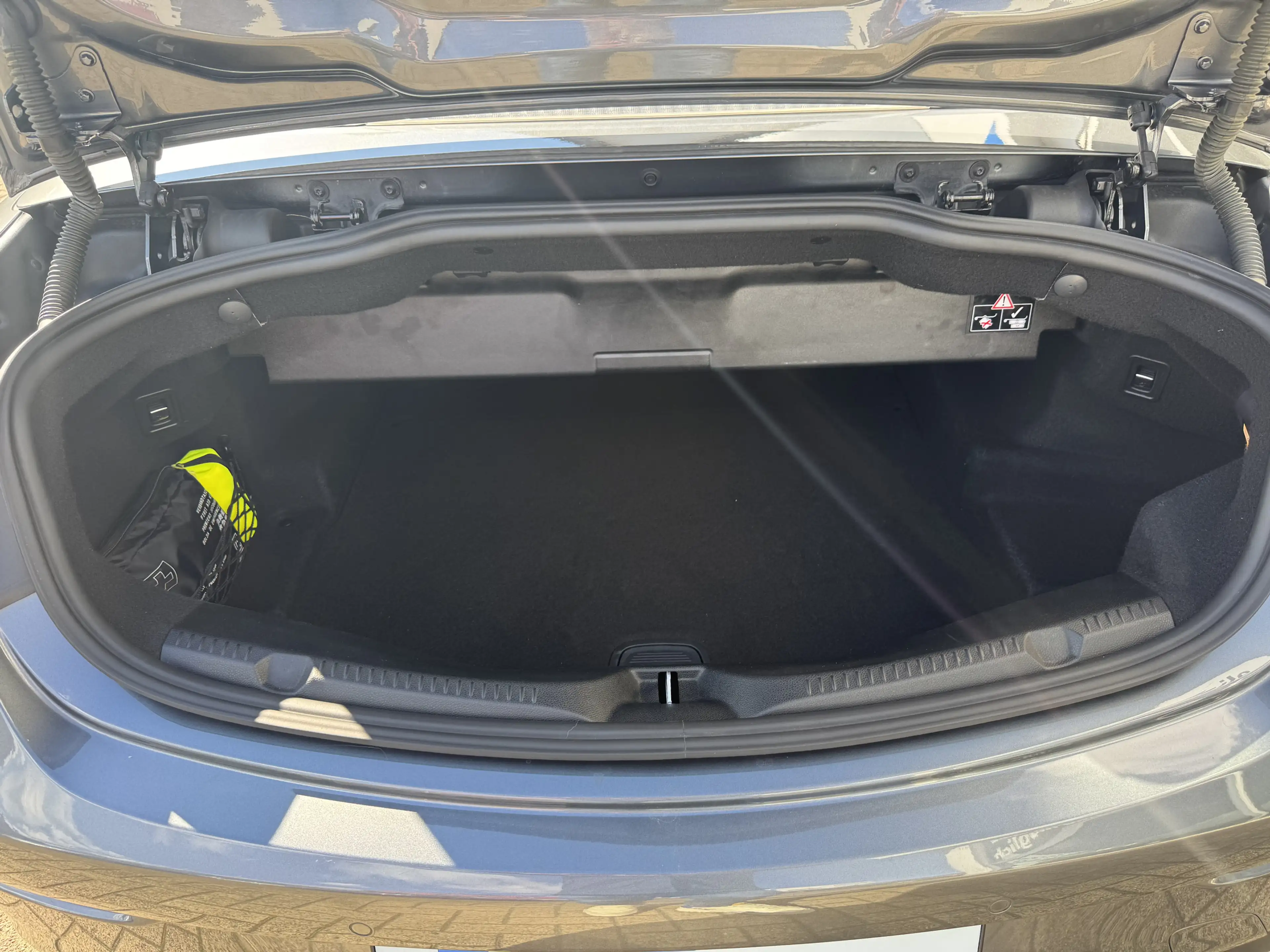 Mercedes-Benz E 200 — photo 13