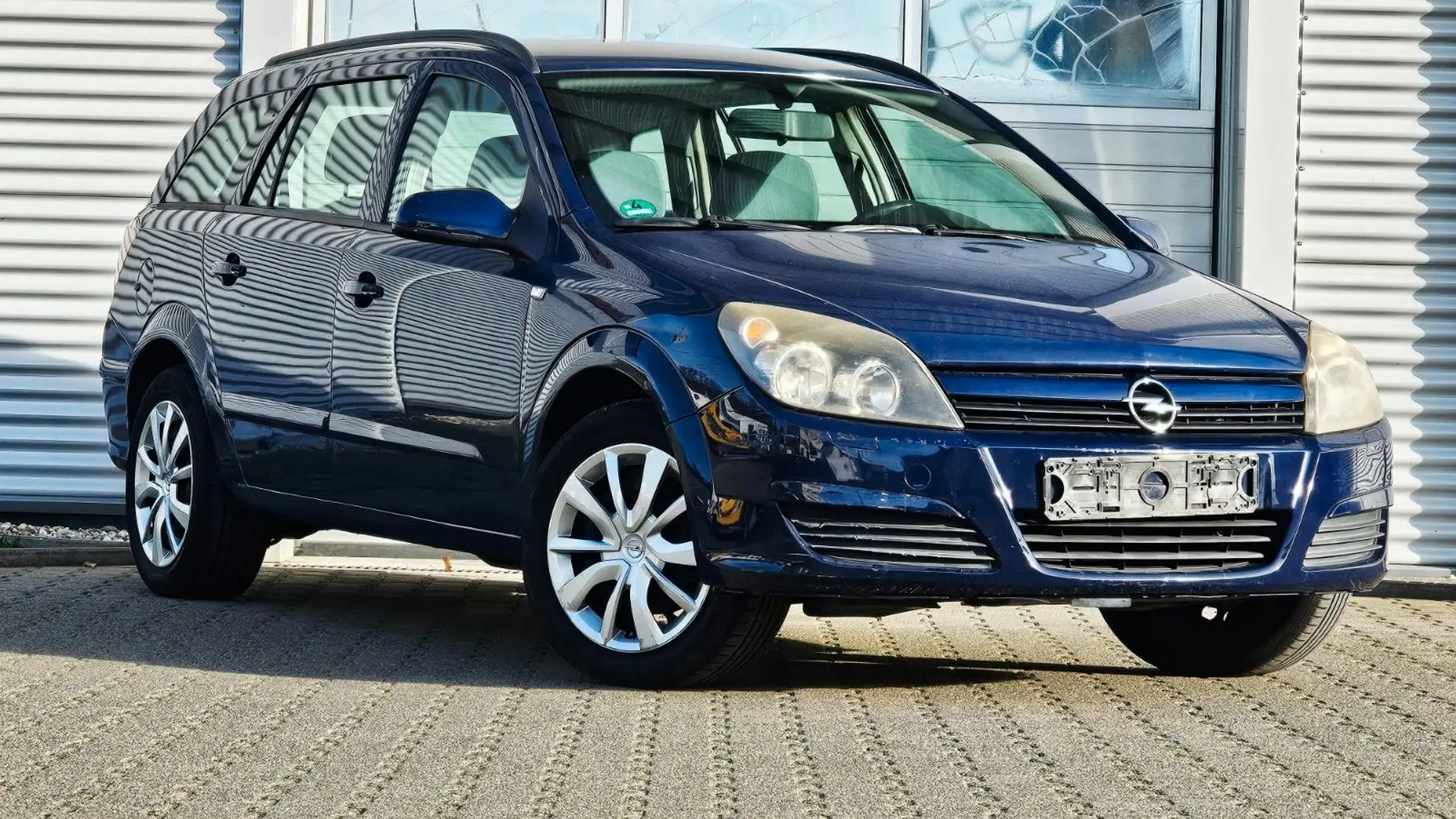 Opel Astra H Caravan Edition Blau - 1