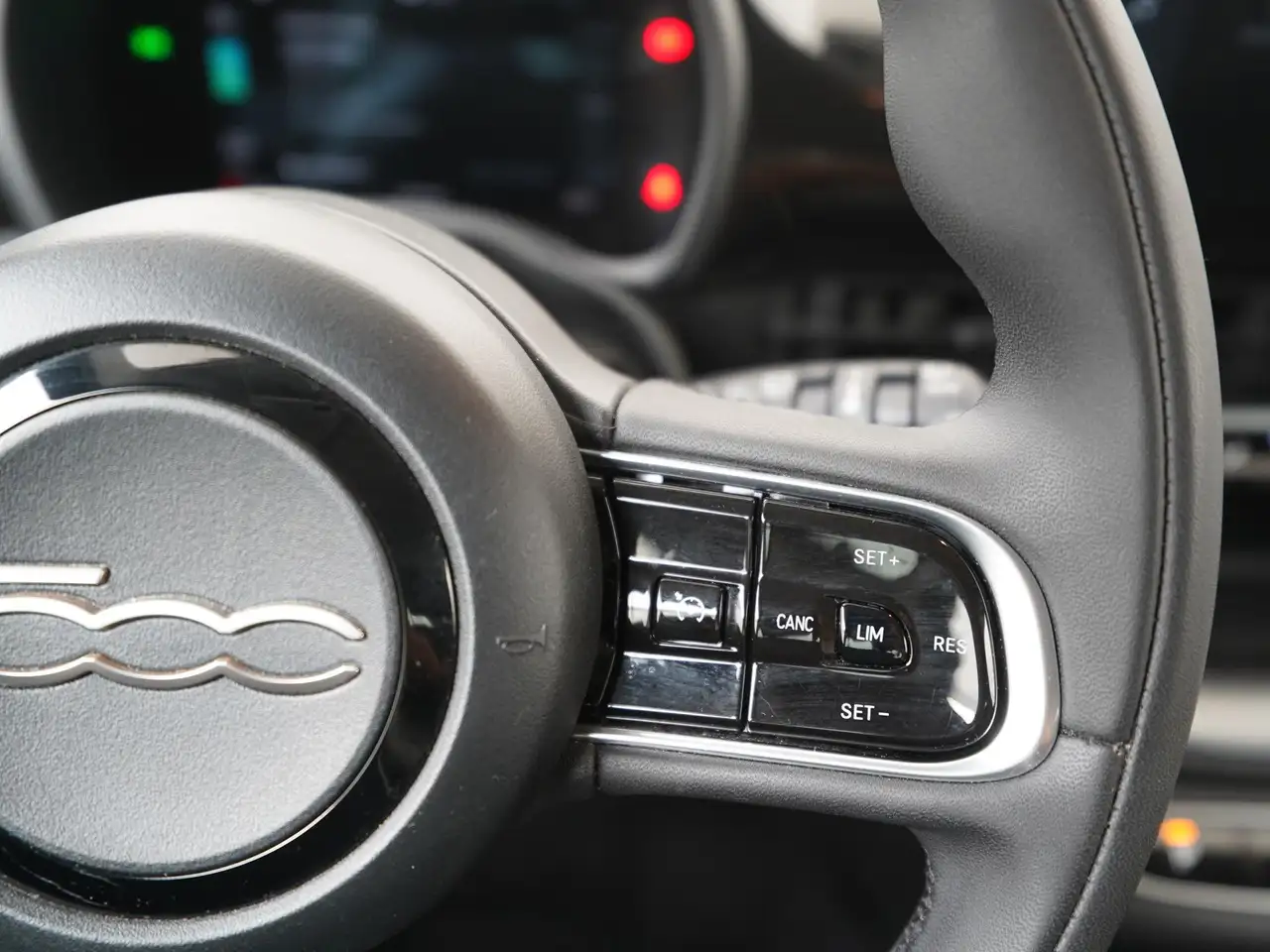Fiat 500 E Icon 42 kWh SOH 97% Camera Apple Carplay S, миниатюра 10