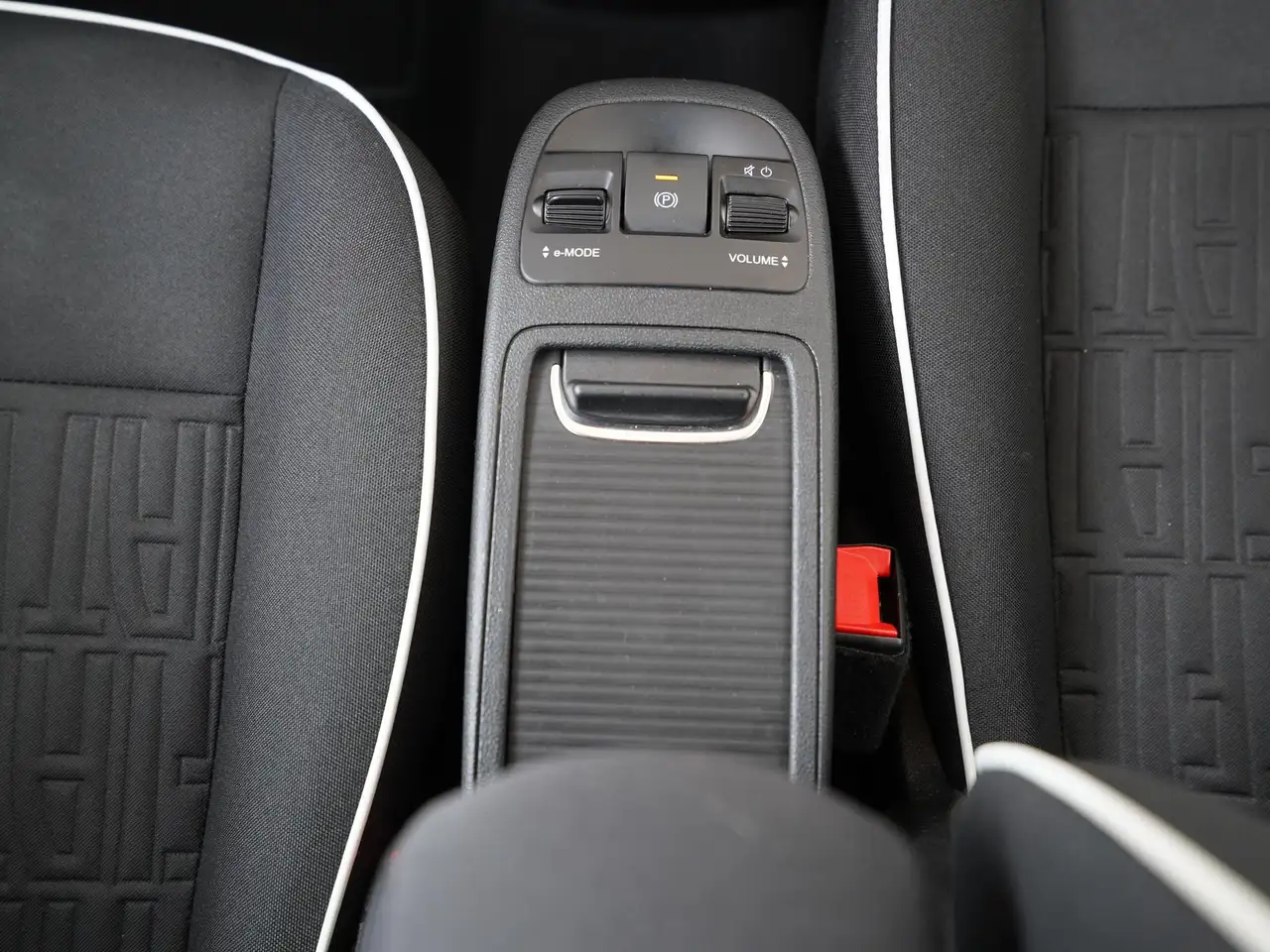 Fiat 500 E Icon 42 kWh SOH 97% Camera Apple Carplay S, миниатюра 12