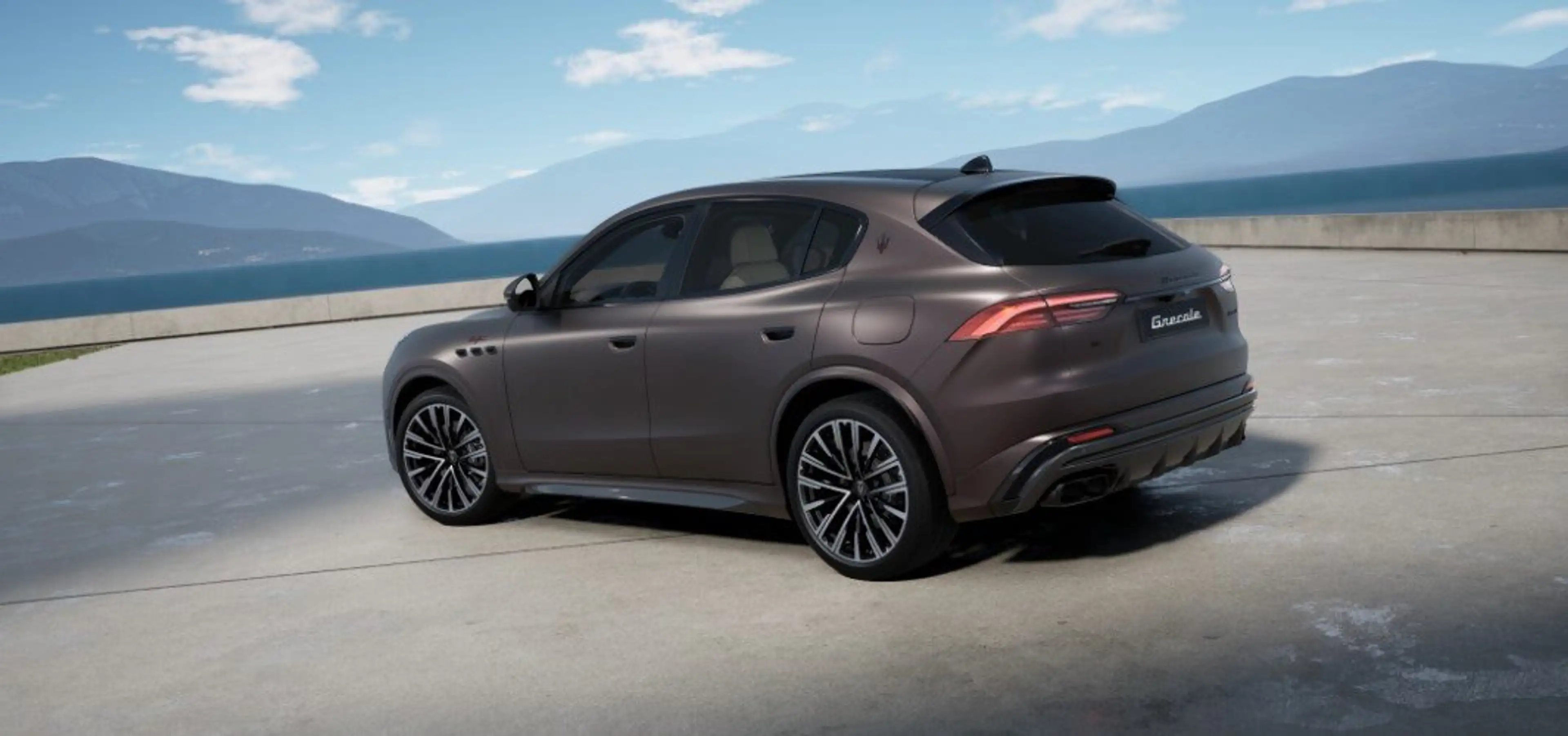 Maserati Grecale Trofeo NEW MY27 MATTLACK + PREMIUM LEDER — photo 2