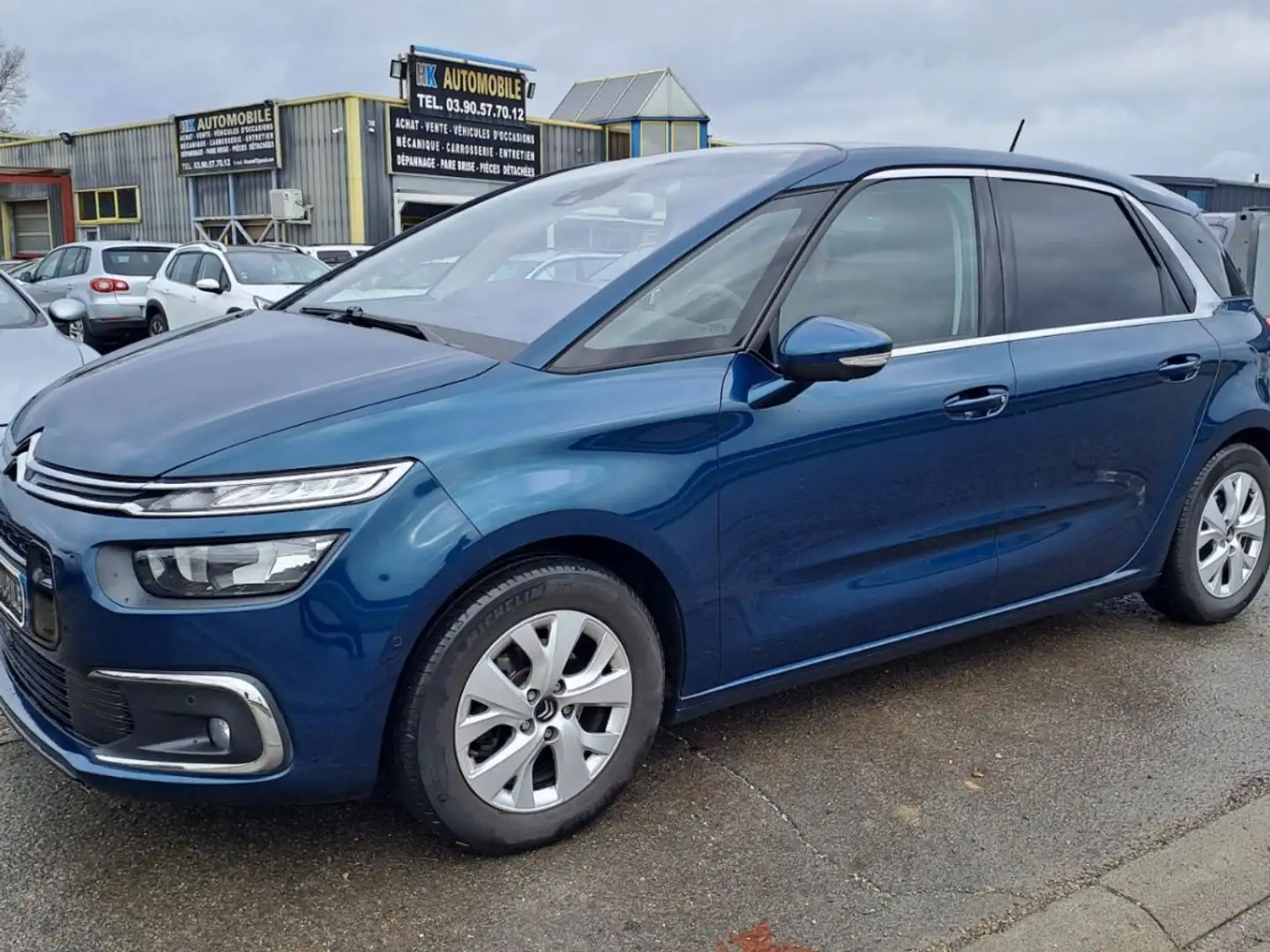 Citroen Spacetourer 1.2 THP EAT8 S&S 131 cv Boîte auto finition FEEL Blau - 1