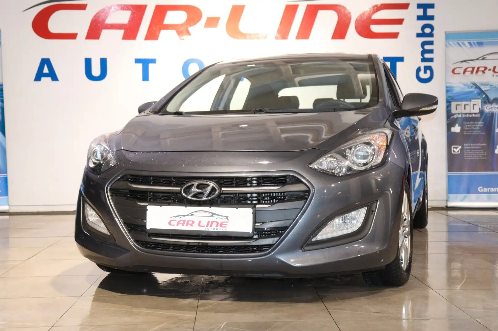 Hyundai i30 blue Trend *Erst 89tkm*Klima*Navi*RFK* Grau - 1