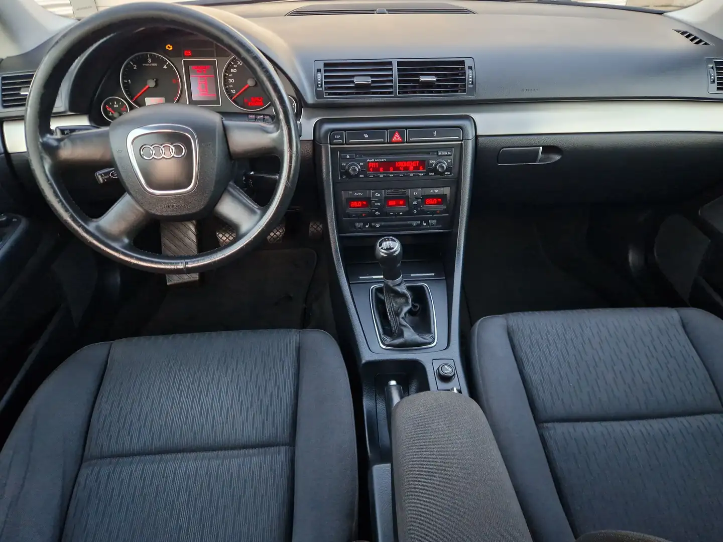 Audi A4 A4 Avant 1,9 TDI DPF S- Line Aussen Schwarz - 2