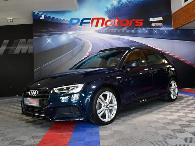 Audi A3 S-Line 40 TFSI 190 Quattro S-Tronic GPS TO Keyless Sièges Électriques Drive LED Caméra JA 18 Bleu Cosmos