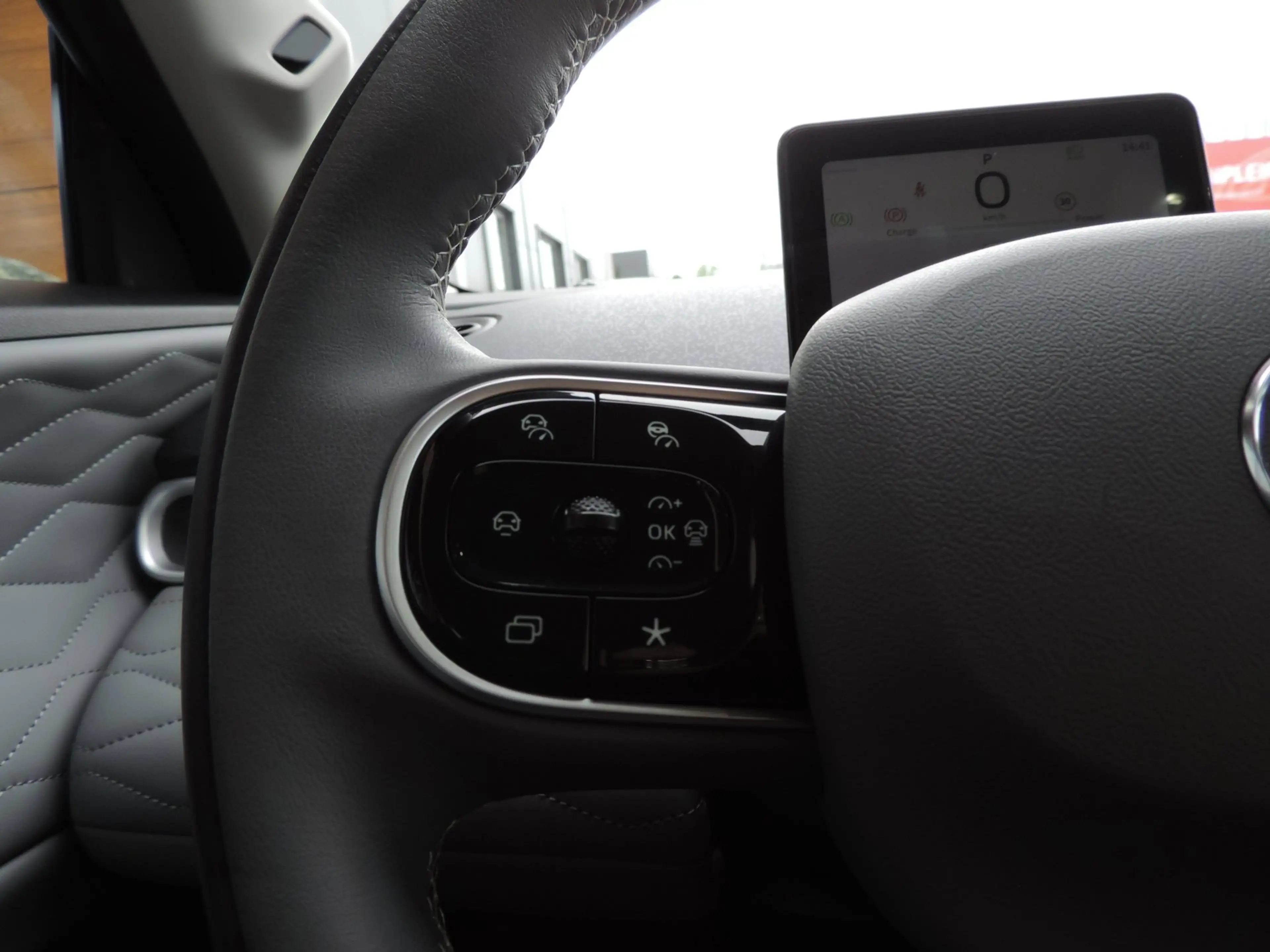 Dongfeng Box Launch Ed. 42 kWh 15.000km | 1e Eig | NLauto | Sto — photo 28