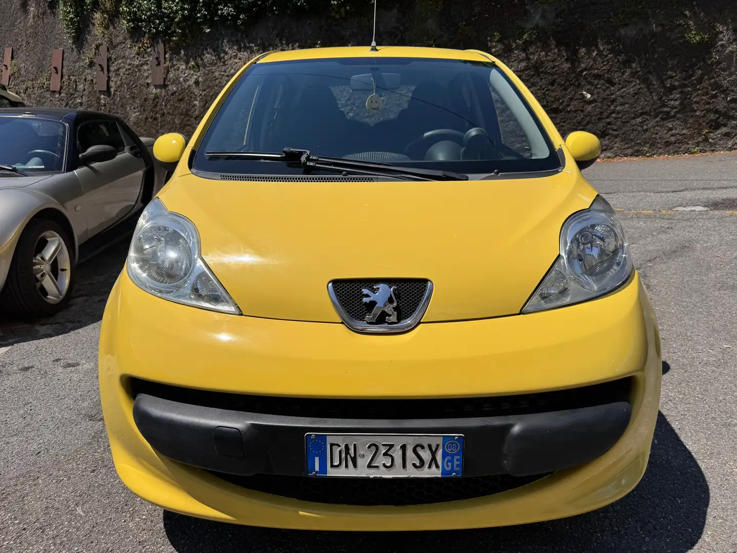 Peugeot 107 107 2005 5p 1.0 12v Sweet Years Giallo - 2