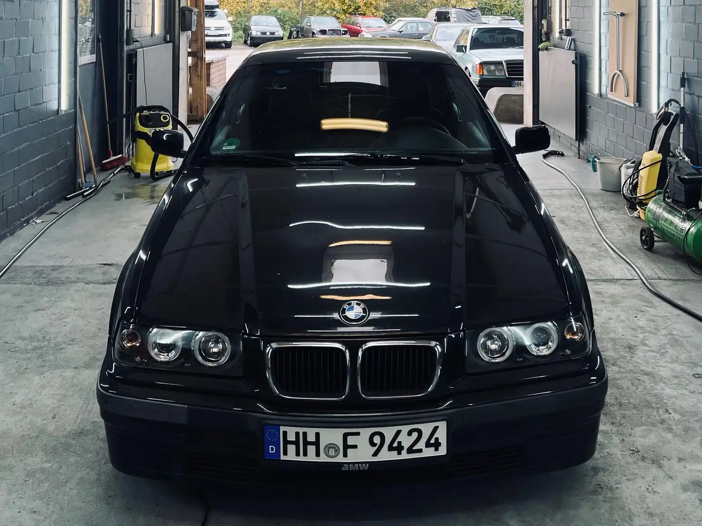 BMW 316 316ti compact Schwarz - 1