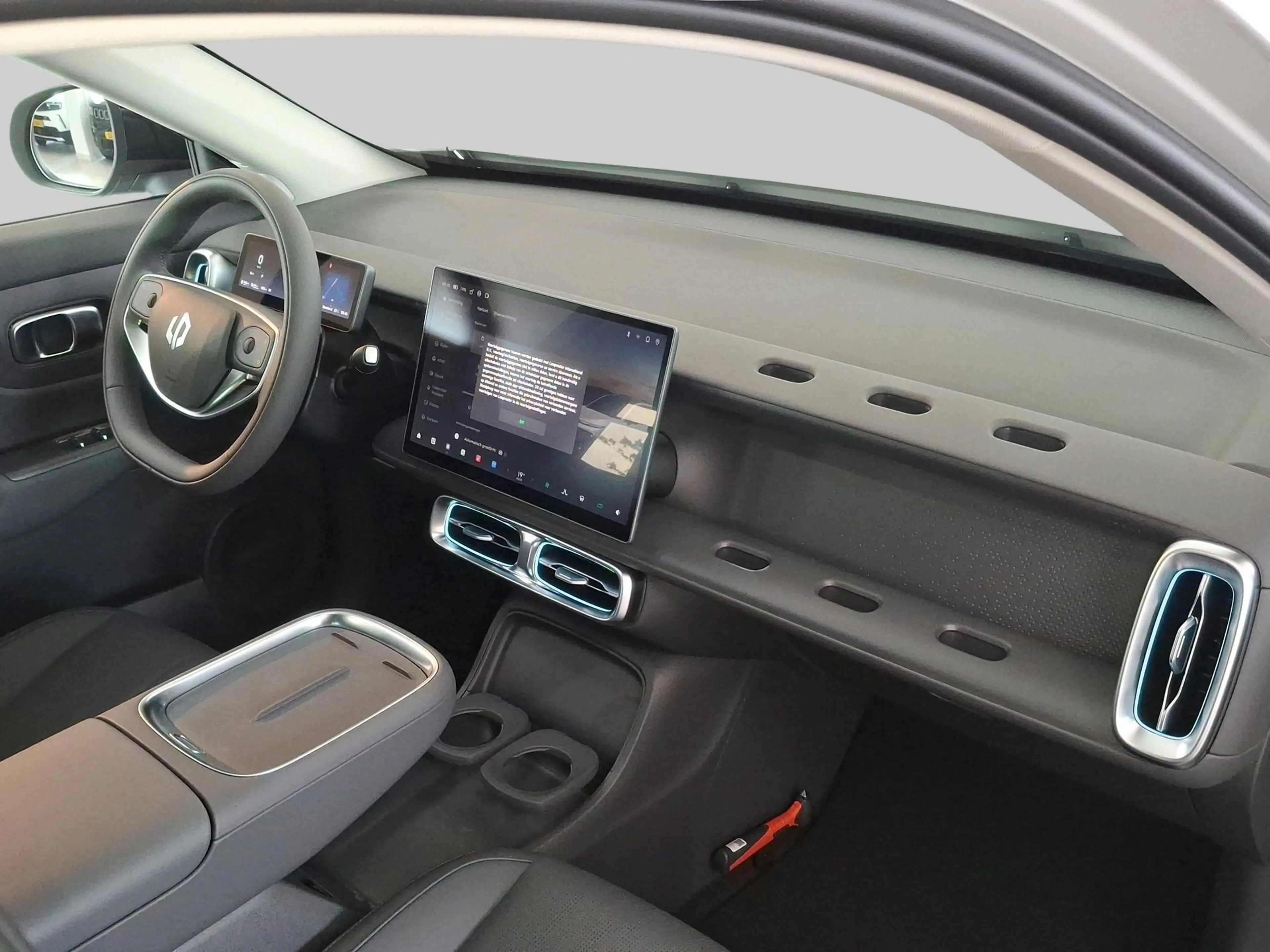Leapmotor B10 — photo 14
