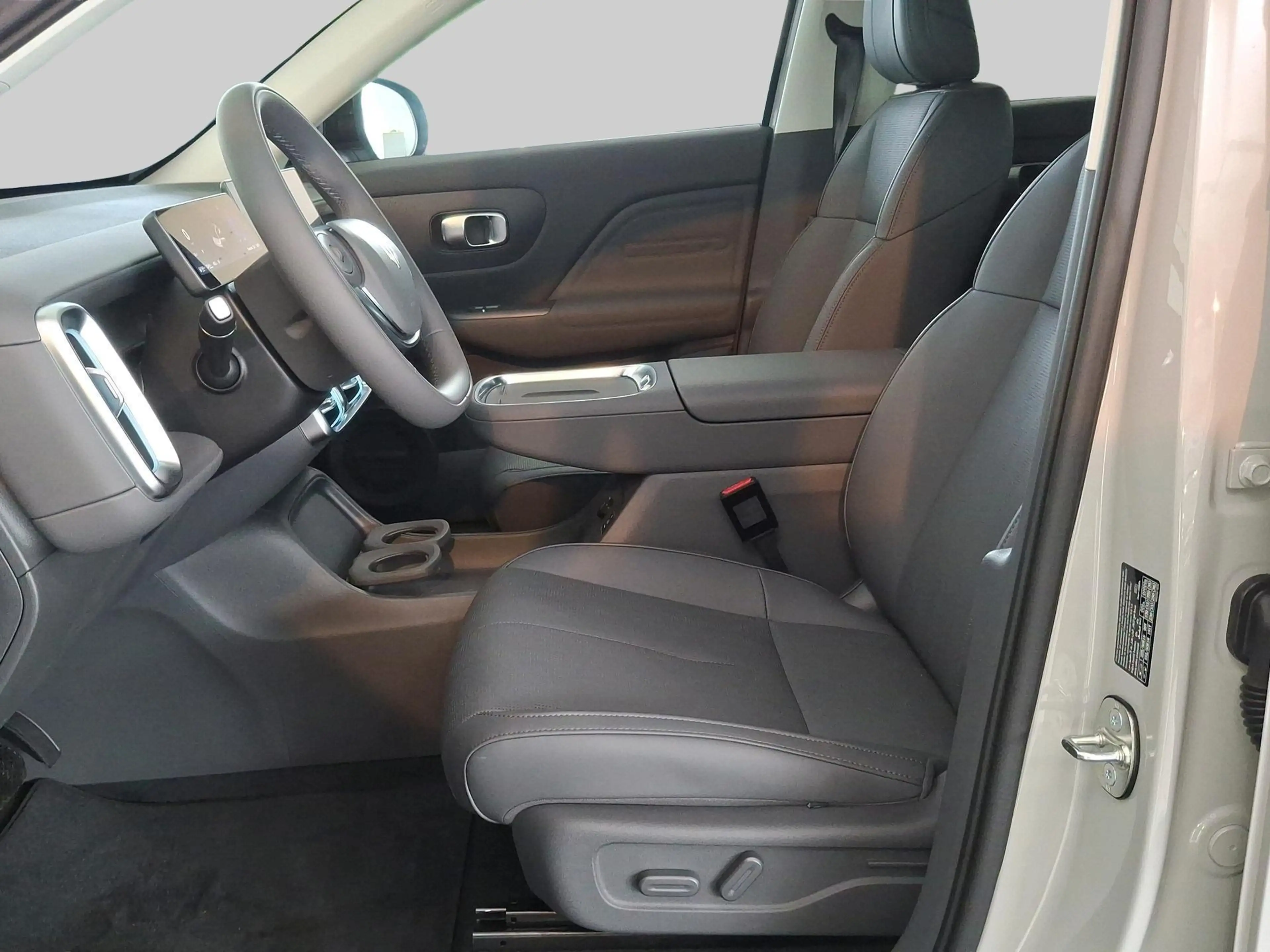 Leapmotor B10 — photo 13