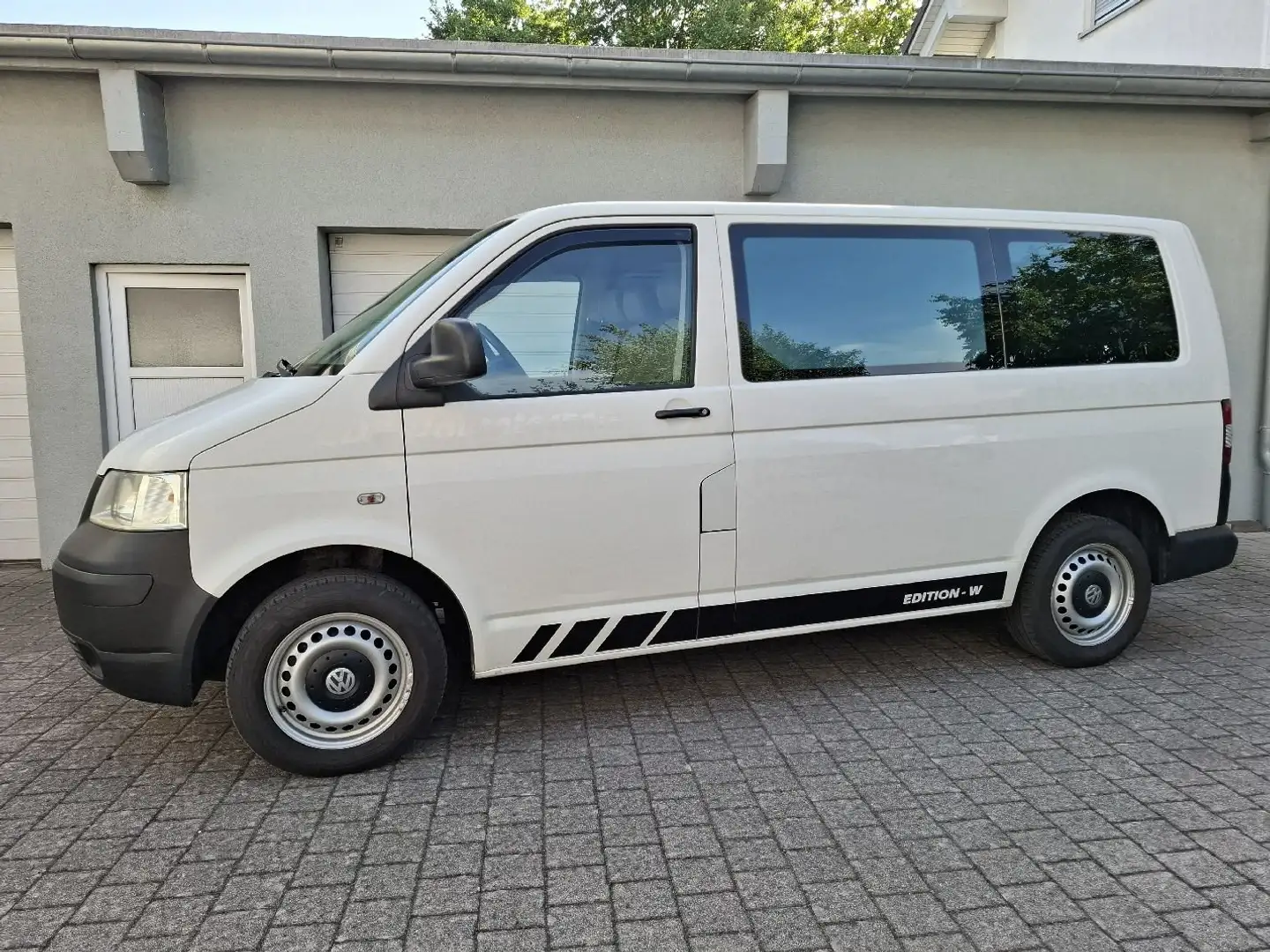 Volkswagen T5 Kombi 2. Hd., mit Fenster ringsum Weiß - 1