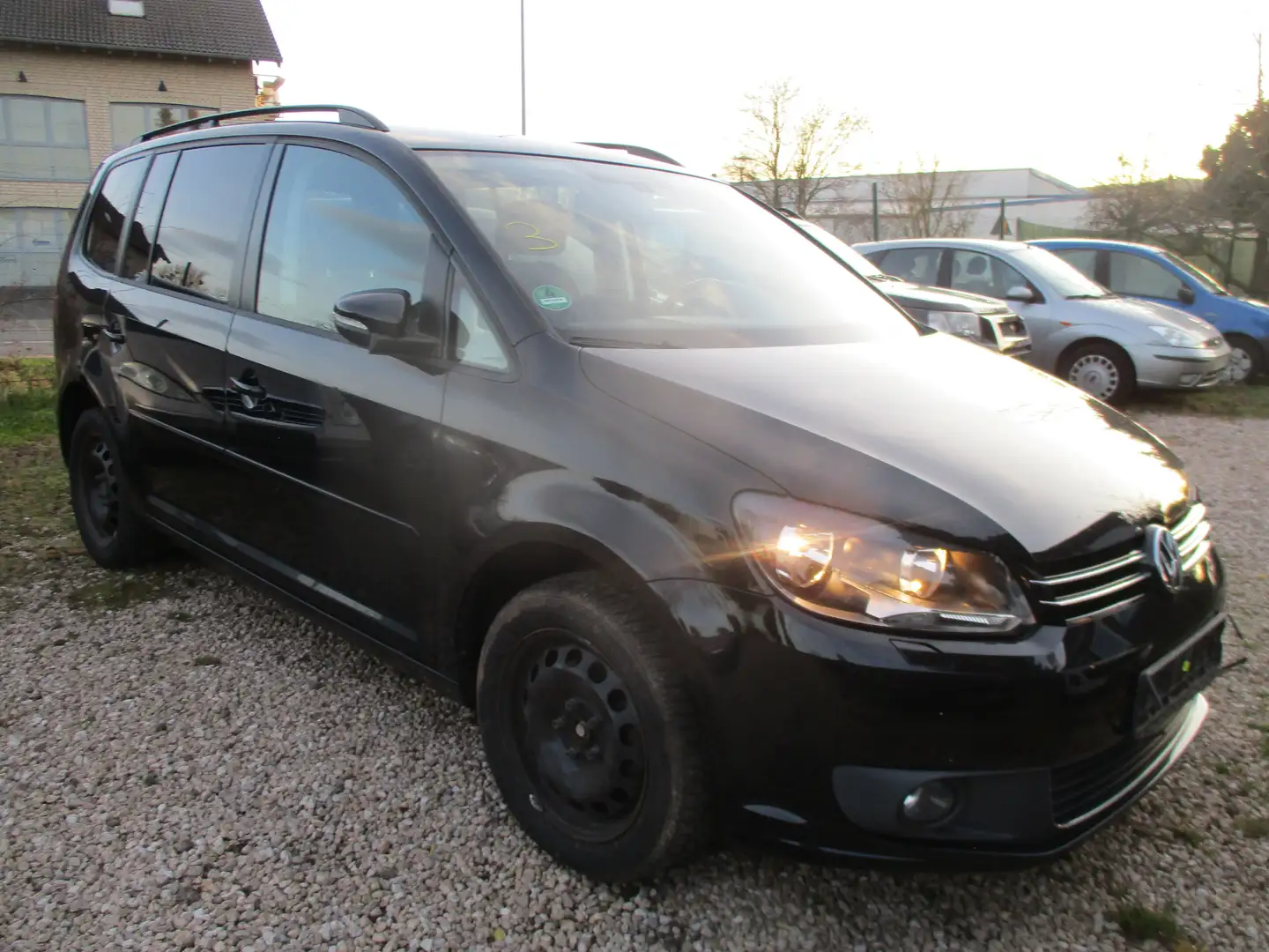 Volkswagen Touran Comfortline BMT Schwarz - 1