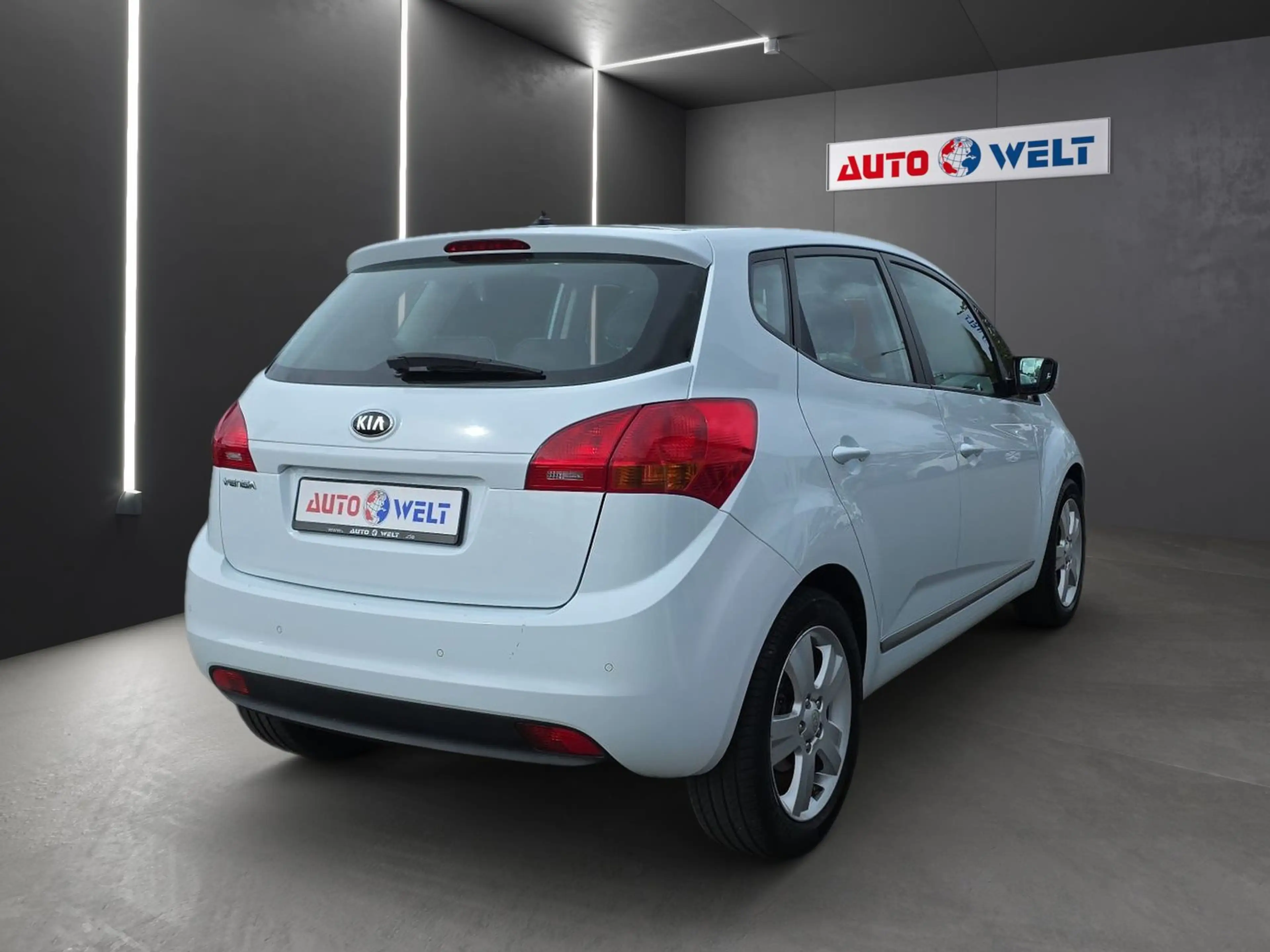 Kia Venga 1.4 Attract Sitzheizung PDC — photo 4