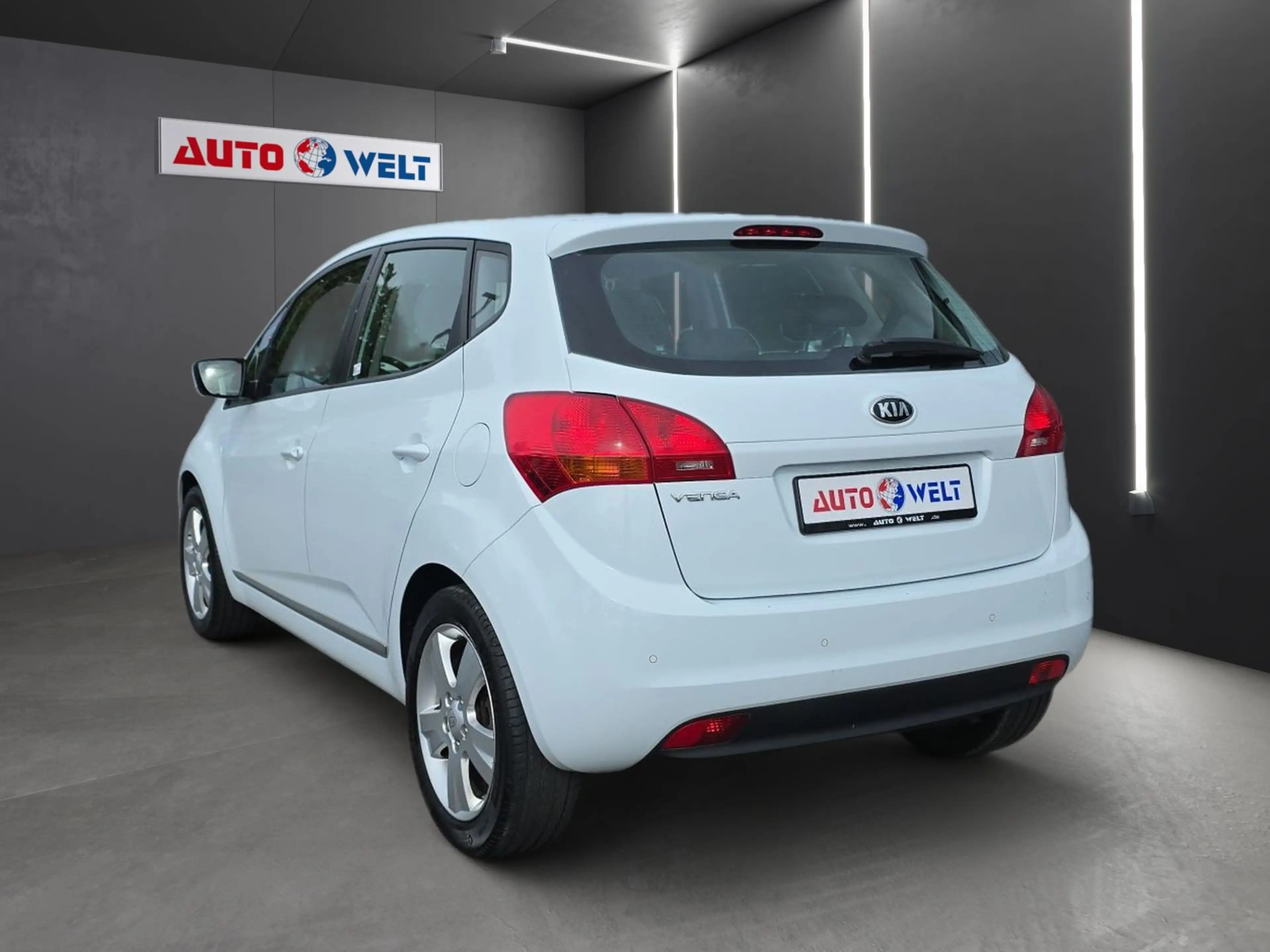 Kia Venga 1.4 Attract Sitzheizung PDC — photo 5