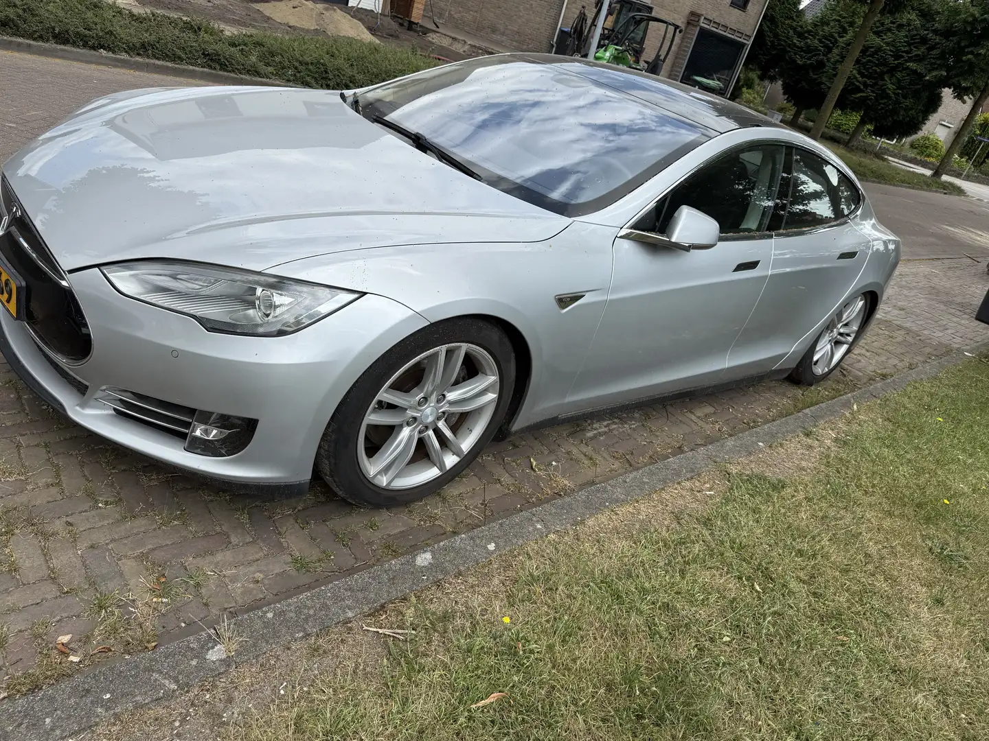 Tesla Model S 85P gratis laden en nieuwe accu vering defect Сірий - 1