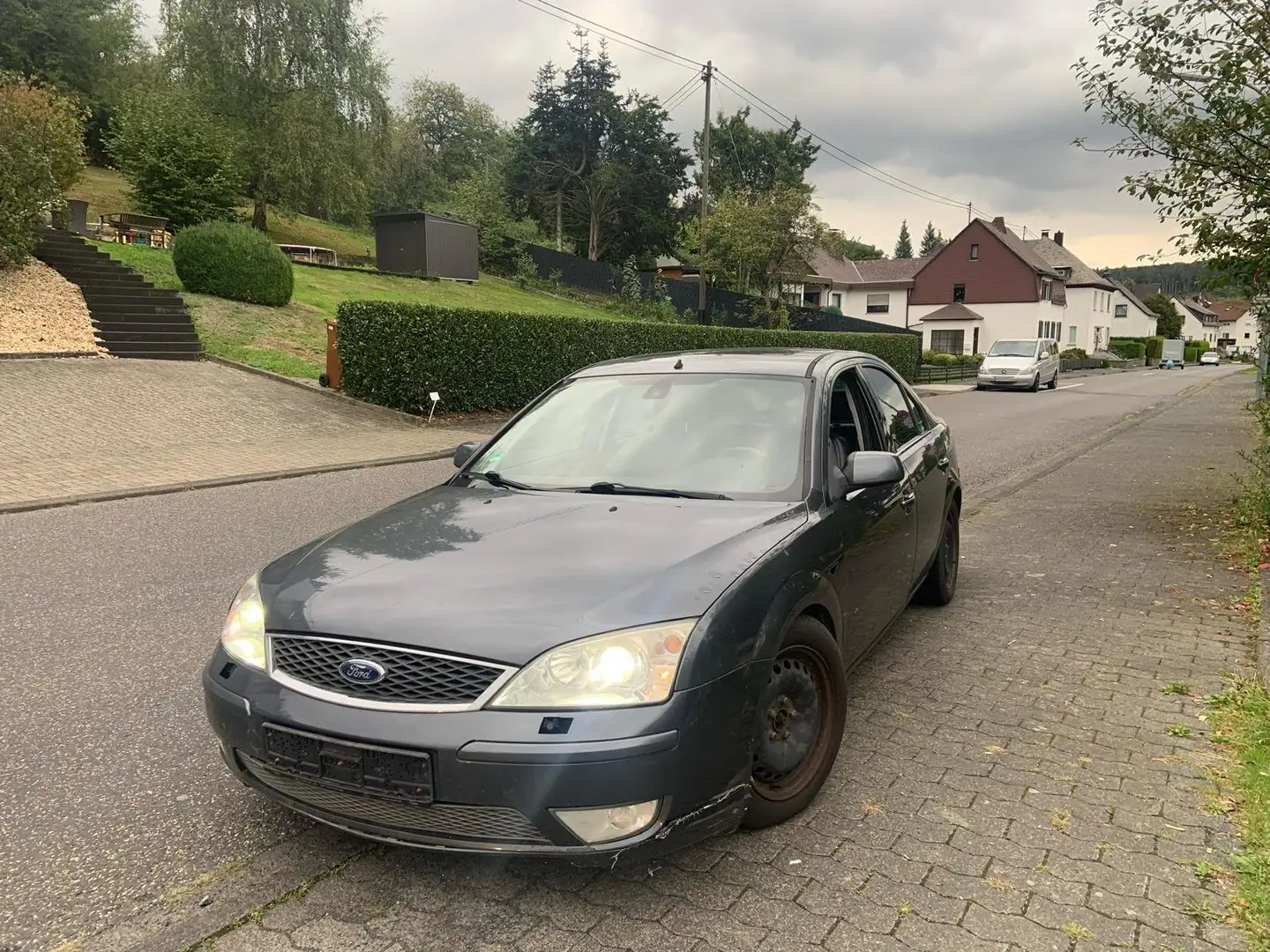 Ford Mondeo Mondeo 2.0 Trend - 2